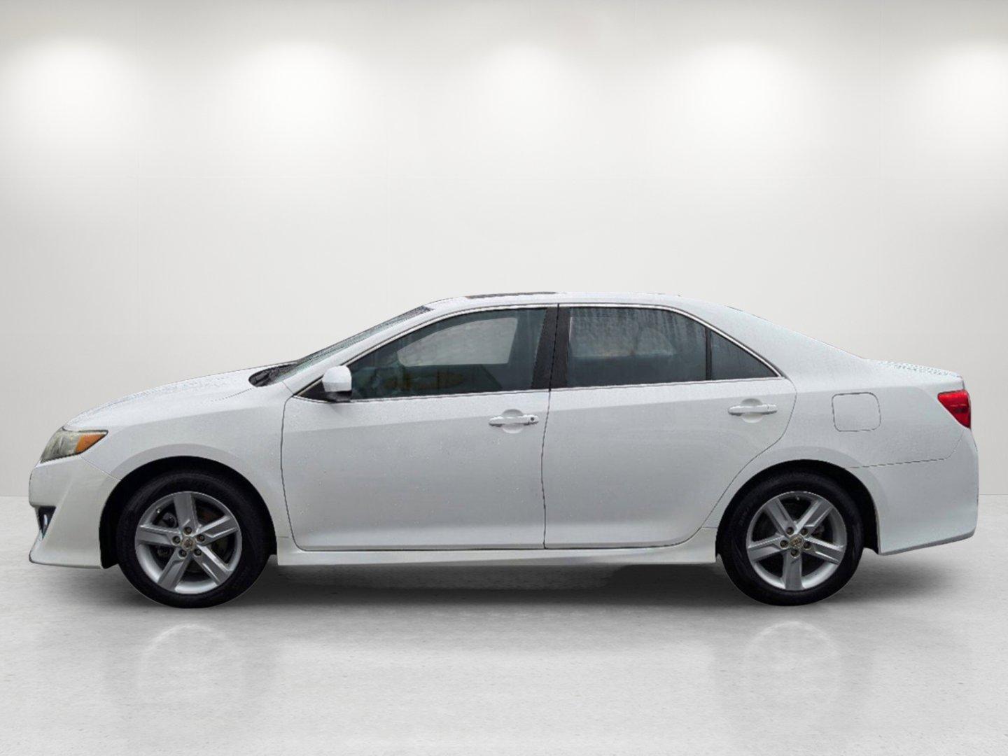 2012 Toyota Camry SE (4T1BF1FK7CU) with an Gas I4 2.5L/152 engine, 6-Speed Automatic w/Manual Shift transmission, located at 1430 Gateway Drive, Opelika, AL, 36801, (334) 239-0944, 32.637871, -85.409790 - 2012 Toyota Camry SE - Photo#7