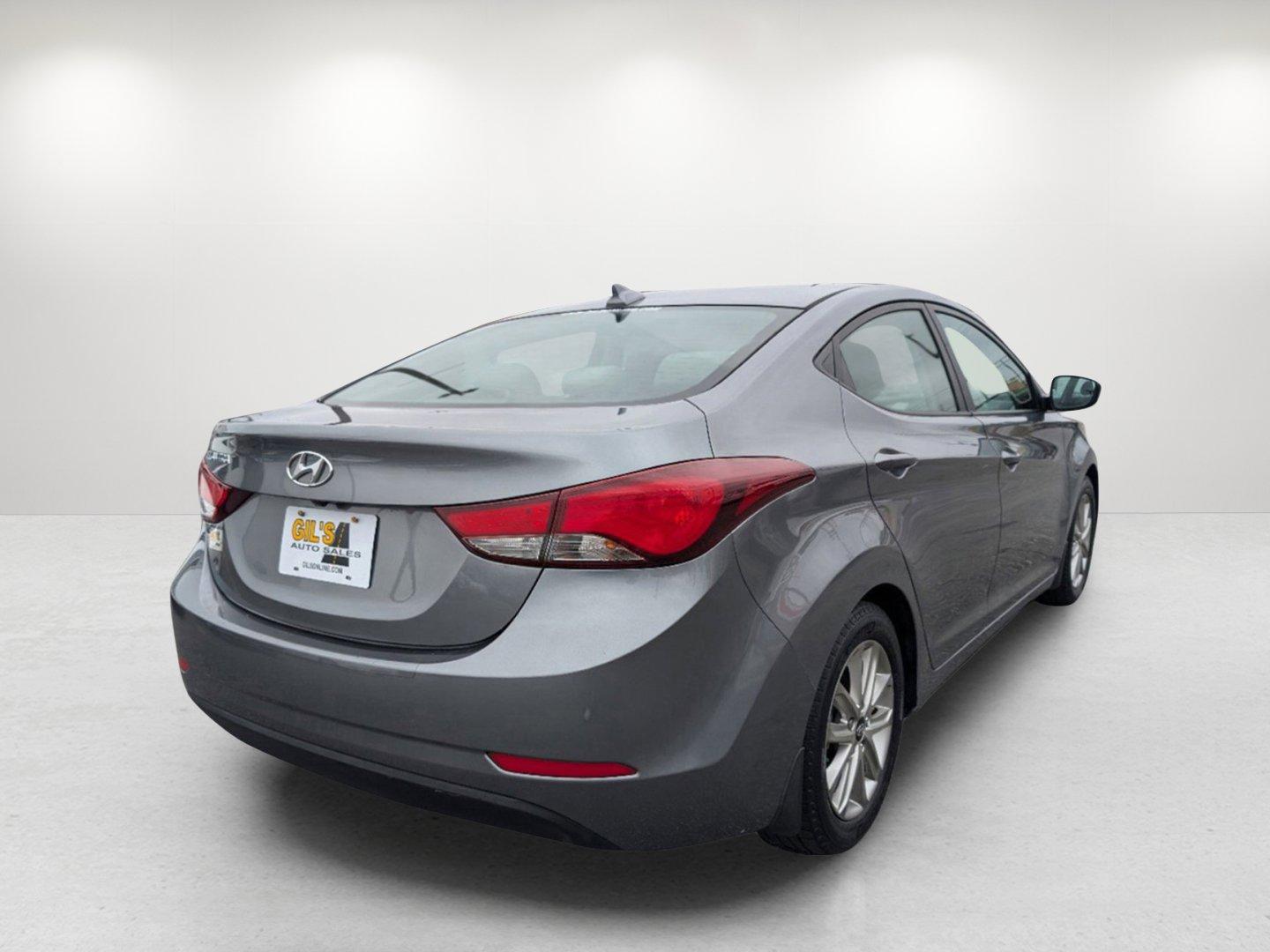 2016 /Gray Hyundai Elantra SE (KMHDH4AE3GU) with an Regular Unleaded I-4 1.8 L/110 engine, 6-Speed Automatic w/OD transmission, located at 804 22nd Ave, Phenix City, AL, 36870, (334) 297-1860, 32.484749, -85.024475 - 2016 Hyundai Elantra SE - Photo#4