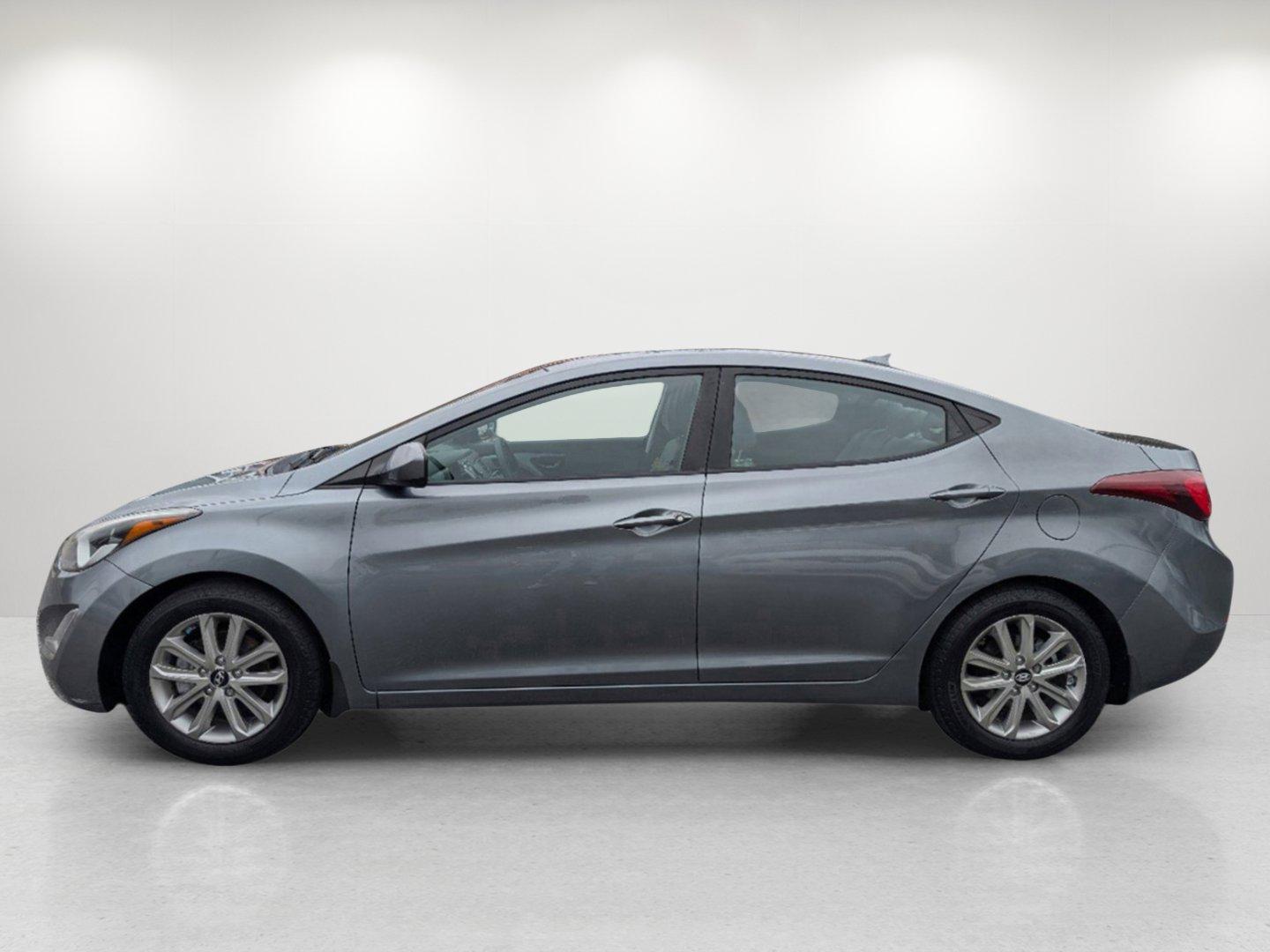 2016 /Gray Hyundai Elantra SE (KMHDH4AE3GU) with an Regular Unleaded I-4 1.8 L/110 engine, 6-Speed Automatic w/OD transmission, located at 804 22nd Ave, Phenix City, AL, 36870, (334) 297-1860, 32.484749, -85.024475 - 2016 Hyundai Elantra SE - Photo#7