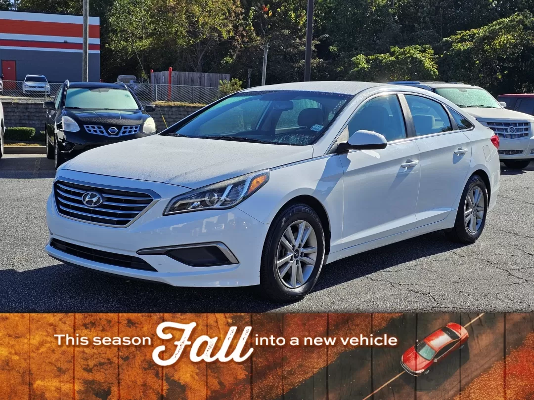 2016 /Gray Hyundai Sonata 2.4L SE (5NPE24AF6GH) with an Other engine, located at 3959 U.S. 80 W, Phenix City, AL, 36870, (334) 297-4885, 32.469296, -85.135185 - **Experience Life on the Road in Style with This 2016 Hyundai Sonata**<br /> <br /> Are you searching for the perfect sedan that combines reliability, style, and affordability? Look no further than this stunning 2016 Hyundai Sonata, available now at Gils Auto in Phenix City, AL. This vehicle is idea - Photo#0