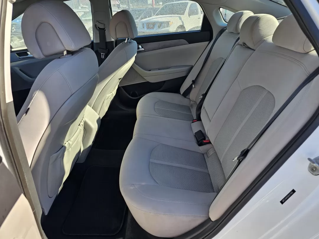 2016 /Gray Hyundai Sonata 2.4L SE (5NPE24AF6GH) with an Other engine, located at 3959 U.S. 80 W, Phenix City, AL, 36870, (334) 297-4885, 32.469296, -85.135185 - **Experience Life on the Road in Style with This 2016 Hyundai Sonata**<br /> <br /> Are you searching for the perfect sedan that combines reliability, style, and affordability? Look no further than this stunning 2016 Hyundai Sonata, available now at Gils Auto in Phenix City, AL. This vehicle is idea - Photo#14