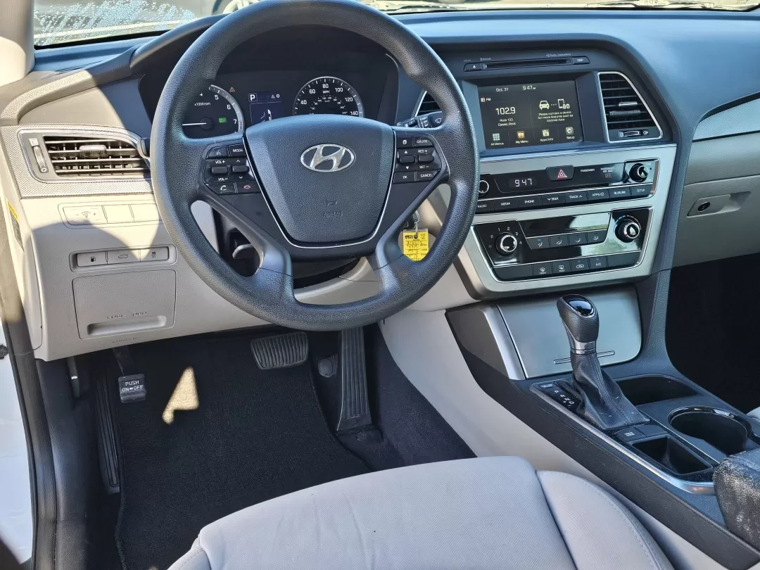 2016 /Gray Hyundai Sonata 2.4L SE (5NPE24AF6GH) with an Other engine, located at 3959 U.S. 80 W, Phenix City, AL, 36870, (334) 297-4885, 32.469296, -85.135185 - **Experience Life on the Road in Style with This 2016 Hyundai Sonata**<br /> <br /> Are you searching for the perfect sedan that combines reliability, style, and affordability? Look no further than this stunning 2016 Hyundai Sonata, available now at Gils Auto in Phenix City, AL. This vehicle is idea - Photo#15