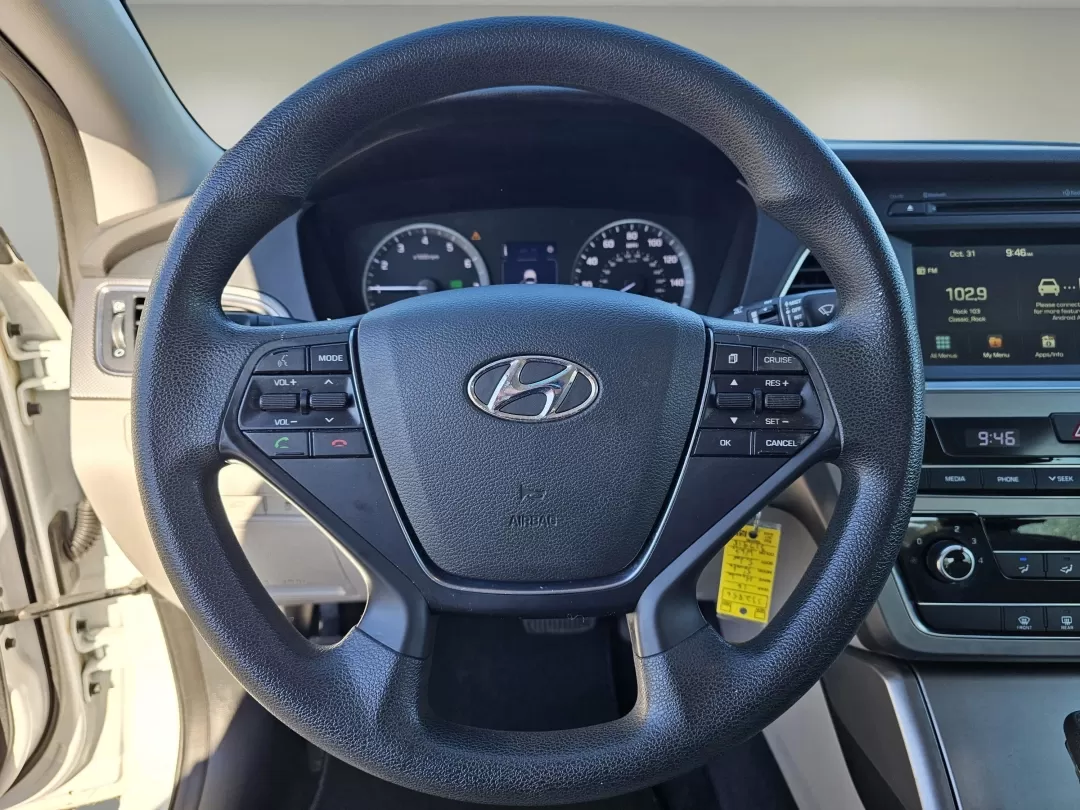 2016 /Gray Hyundai Sonata 2.4L SE (5NPE24AF6GH) with an Other engine, located at 7000 Northlake Connector, Columbus, GA, 31904, (706) 987-8085, 32.524975, -84.978134 - **Experience Life on the Road in Style with This 2016 Hyundai Sonata**<br /> <br /> Are you searching for the perfect sedan that combines reliability, style, and affordability? Look no further than this stunning 2016 Hyundai Sonata, available now at Gils Auto in Phenix City, AL. This vehicle is idea - Photo#10