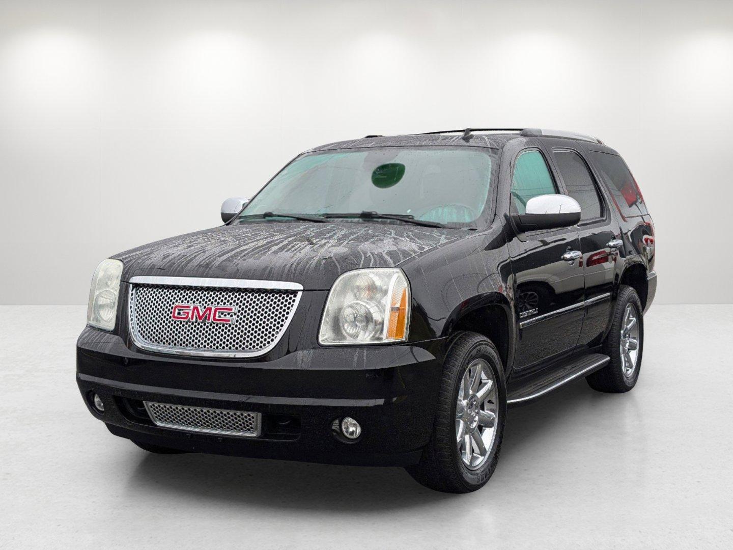 2014 /Ebony GMC Yukon Denali (1GKS2EEF6ER) with an Gas/Ethanol V8 6.2L/378 engine, 6-Speed Automatic transmission, located at 3959 U.S. 80 W, Phenix City, AL, 36870, (334) 297-4885, 32.469296, -85.135185 - 2014 GMC Yukon Denali - Photo#0