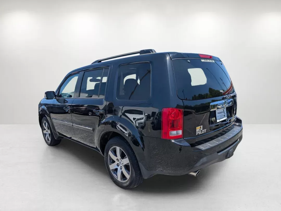 2013 Honda Pilot Touring (5FNYF4H99DB) with an Other engine, located at 5115 14th Ave., Columbus, GA, 31904, (706) 323-0345, 32.511494, -84.971046 - Step into the adventure of family road trips, weekend getaways, or your daily commute in this versatile 2013 Honda Pilot Touring, perfectly designed for dynamic lifestyles. Whether you're a growing family in need of space and comfort or a budget-conscious buyer looking for reliability, this SUV chec - Photo#6