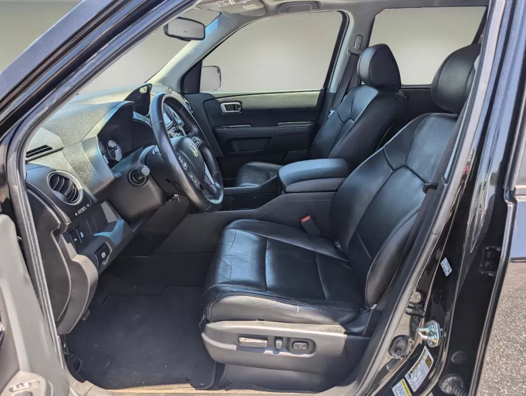 2013 Honda Pilot Touring (5FNYF4H99DB) with an Other engine, located at 5115 14th Ave., Columbus, GA, 31904, (706) 323-0345, 32.511494, -84.971046 - Step into the adventure of family road trips, weekend getaways, or your daily commute in this versatile 2013 Honda Pilot Touring, perfectly designed for dynamic lifestyles. Whether you're a growing family in need of space and comfort or a budget-conscious buyer looking for reliability, this SUV chec - Photo#9