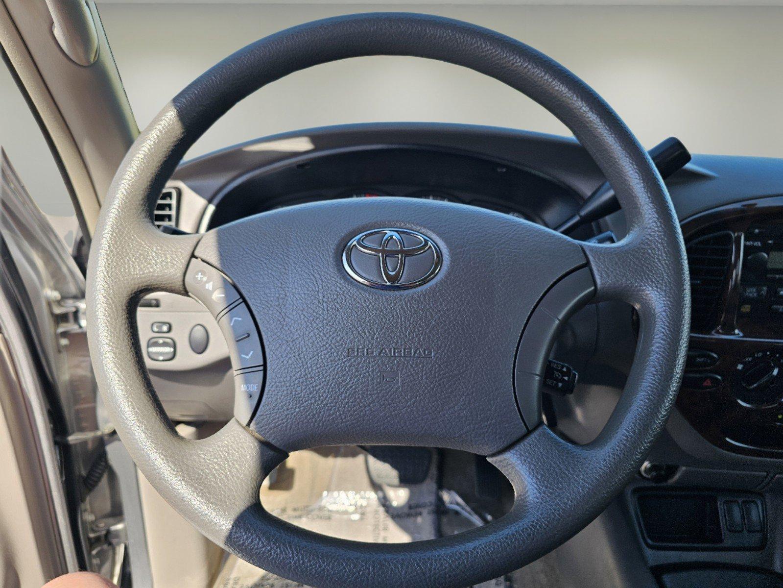2006 Toyota Tundra SR5 (5TBET34116S) with an Gas V8 4.7L/285 engine, 5-Speed Automatic w/OD transmission, located at 3959 U.S. 80 W, Phenix City, AL, 36870, (334) 297-4885, 32.469296, -85.135185 - 2006 Toyota Tundra SR5 - Photo#10