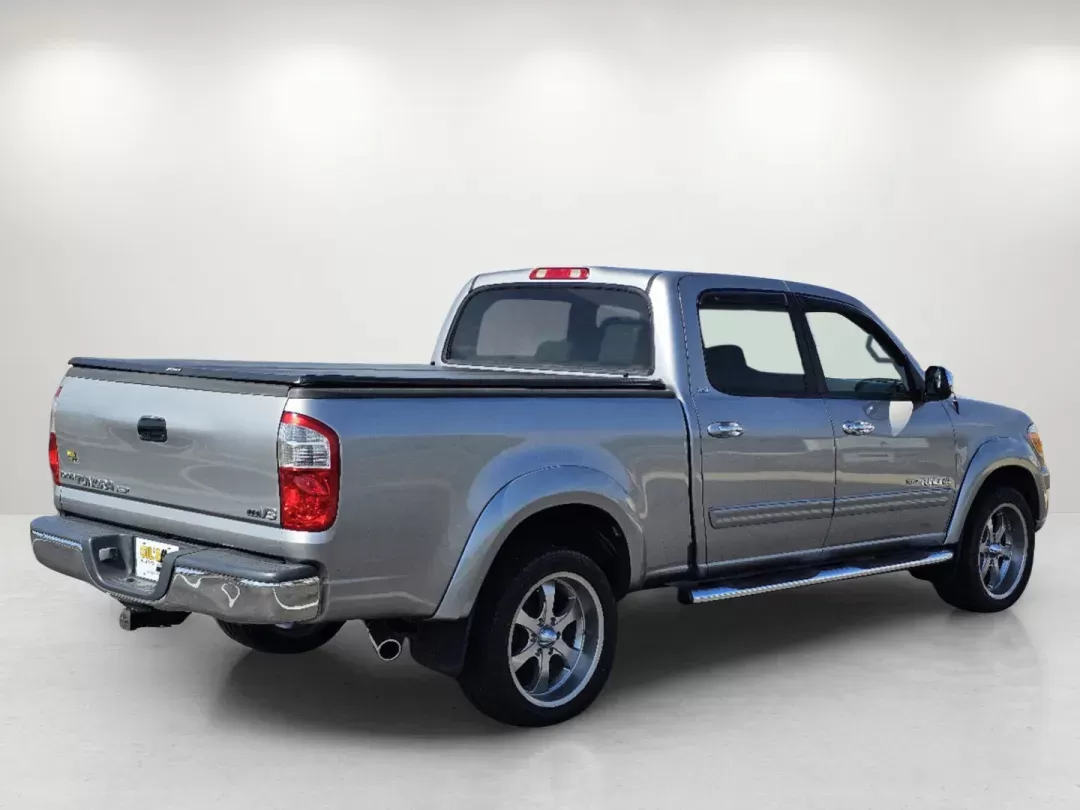 2006 Toyota Tundra SR5 (5TBET34116S) with an Gas V8 4.7L/285 engine, 5-Speed Automatic w/OD transmission, located at 3959 U.S. 80 W, Phenix City, AL, 36870, (334) 297-4885, 32.469296, -85.135185 - 2006 Toyota Tundra SR5 - Photo#4