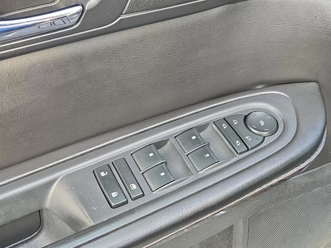 2015 /Ebony Chevrolet Traverse LTZ (1GNKRJKD8FJ) with an Other engine, located at 1430 Gateway Drive, Opelika, AL, 36801, (334) 239-0944, 32.637871, -85.409790 - ### Unleash Family Adventures with the 2015 Chevrolet Traverse LTZ at Gils Auto!<br /> <br /> Are you ready to take your family adventures to the next level? The 2015 Chevrolet Traverse LTZ is the ultimate SUV designed for growing families, weekend explorers, and anyone seeking a spacious, comfortab - Photo#10