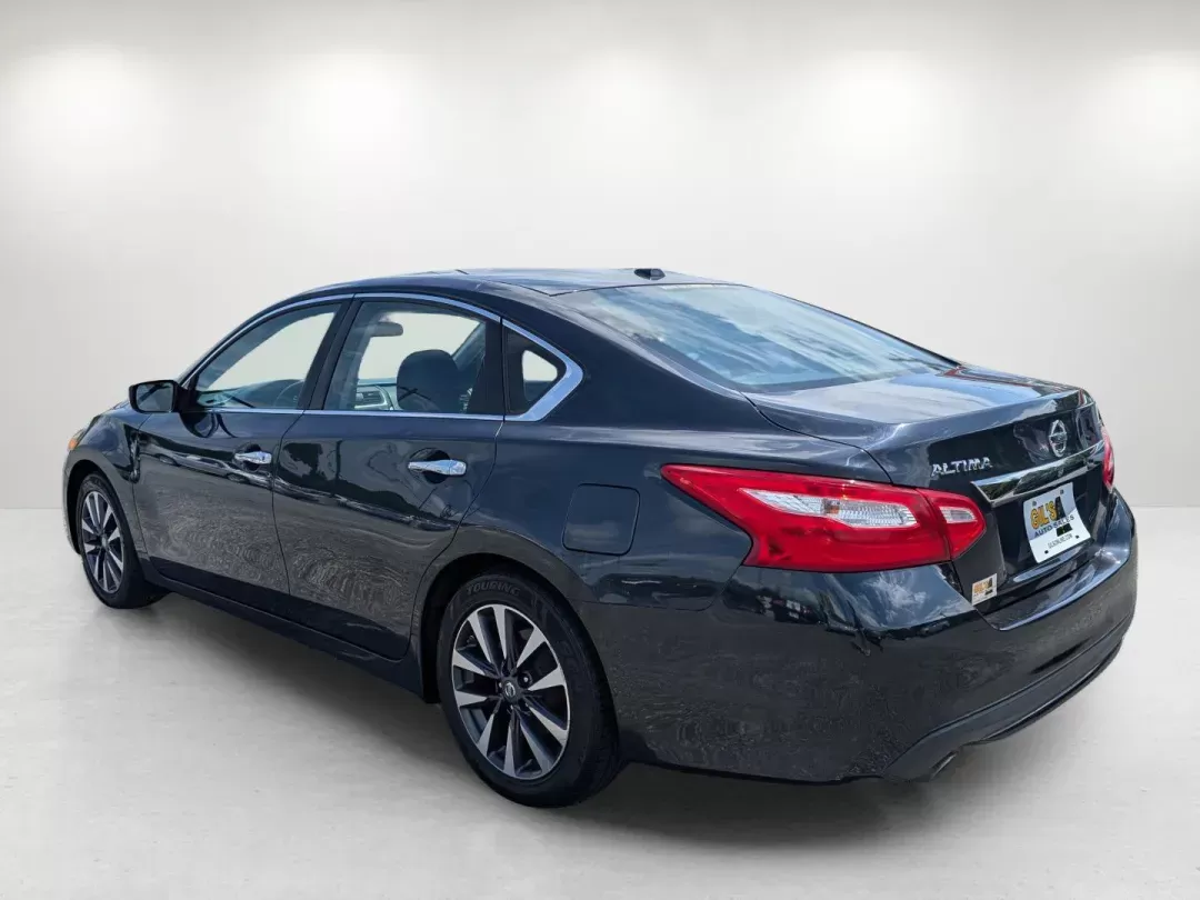 2017 Nissan Altima 2.5 SV (1N4AL3AP2HC) with an Other engine, located at 5115 14th Ave., Columbus, GA, 31904, (706) 323-0345, 32.511494, -84.971046 - **Discover Your Next Adventure with the 2017 Nissan Altima 2.5 SV at Gils Auto - Columbus!**<br /> <br /> Are you a budget-conscious buyer looking for a reliable vehicle that fits your active lifestyle? Whether you're commuting to work, picking up the kids, or planning weekend adventures, the 2017 N - Photo#6