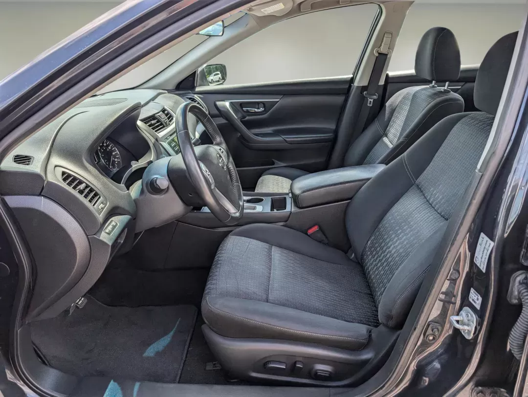 2017 Nissan Altima 2.5 SV (1N4AL3AP2HC) with an Other engine, located at 5115 14th Ave., Columbus, GA, 31904, (706) 323-0345, 32.511494, -84.971046 - **Discover Your Next Adventure with the 2017 Nissan Altima 2.5 SV at Gils Auto - Columbus!**<br /> <br /> Are you a budget-conscious buyer looking for a reliable vehicle that fits your active lifestyle? Whether you're commuting to work, picking up the kids, or planning weekend adventures, the 2017 N - Photo#9