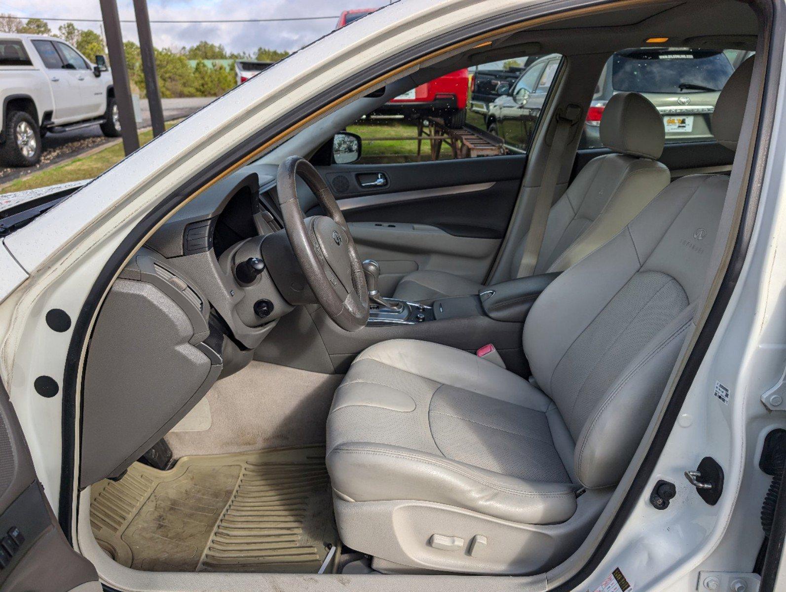 2013 /Stone Infiniti G37 Sedan Journey (JN1CV6AP0DM) with an Gas V6 3.7L/225 engine, 7-Speed Automatic w/OD transmission, located at 5115 14th Ave., Columbus, GA, 31904, (706) 323-0345, 32.511494, -84.971046 - 2013 Infiniti G37 Sedan Journey - Photo#9