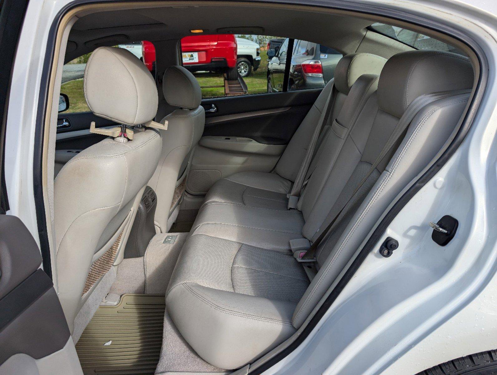 2013 /Stone Infiniti G37 Sedan Journey (JN1CV6AP0DM) with an Gas V6 3.7L/225 engine, 7-Speed Automatic w/OD transmission, located at 5115 14th Ave., Columbus, GA, 31904, (706) 323-0345, 32.511494, -84.971046 - 2013 Infiniti G37 Sedan Journey - Photo#10