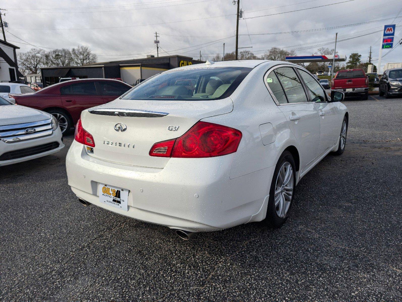 2013 /Stone Infiniti G37 Sedan Journey (JN1CV6AP0DM) with an Gas V6 3.7L/225 engine, 7-Speed Automatic w/OD transmission, located at 5115 14th Ave., Columbus, GA, 31904, (706) 323-0345, 32.511494, -84.971046 - 2013 Infiniti G37 Sedan Journey - Photo#4