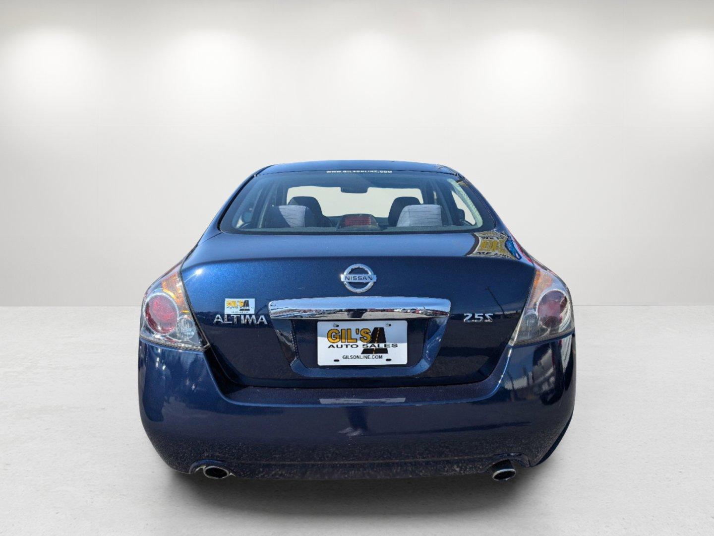 2012 /Charcoal Nissan Altima 2.5 S (1N4AL2AP5CN) with an Gas I4 2.5L/ engine, 1-Speed Continuously Variable Ratio transmission, located at 7000 Northlake Connector, Columbus, GA, 31904, (706) 987-8085, 32.524975, -84.978134 - 2012 Nissan Altima 2.5 S - Photo#5