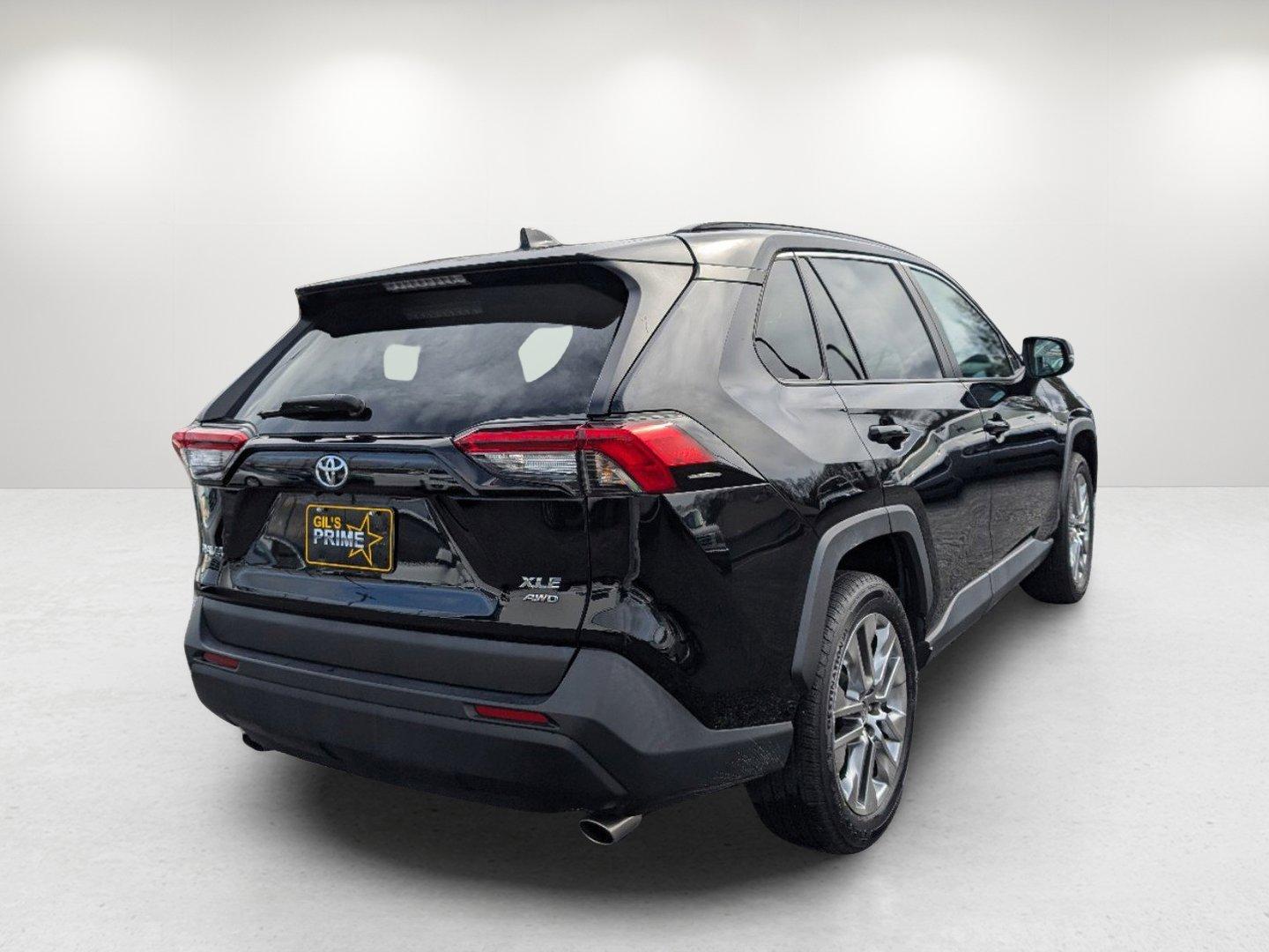 2021 Toyota RAV4 XLE Premium (2T3A1RFV9MW) with an Regular Unleaded I-4 2.5 L/152 engine, 8-Speed Automatic w/OD transmission, located at 5115 14th Ave., Columbus, GA, 31904, (706) 323-0345, 32.511494, -84.971046 - 2021 Toyota RAV4 XLE Premium - Photo#4