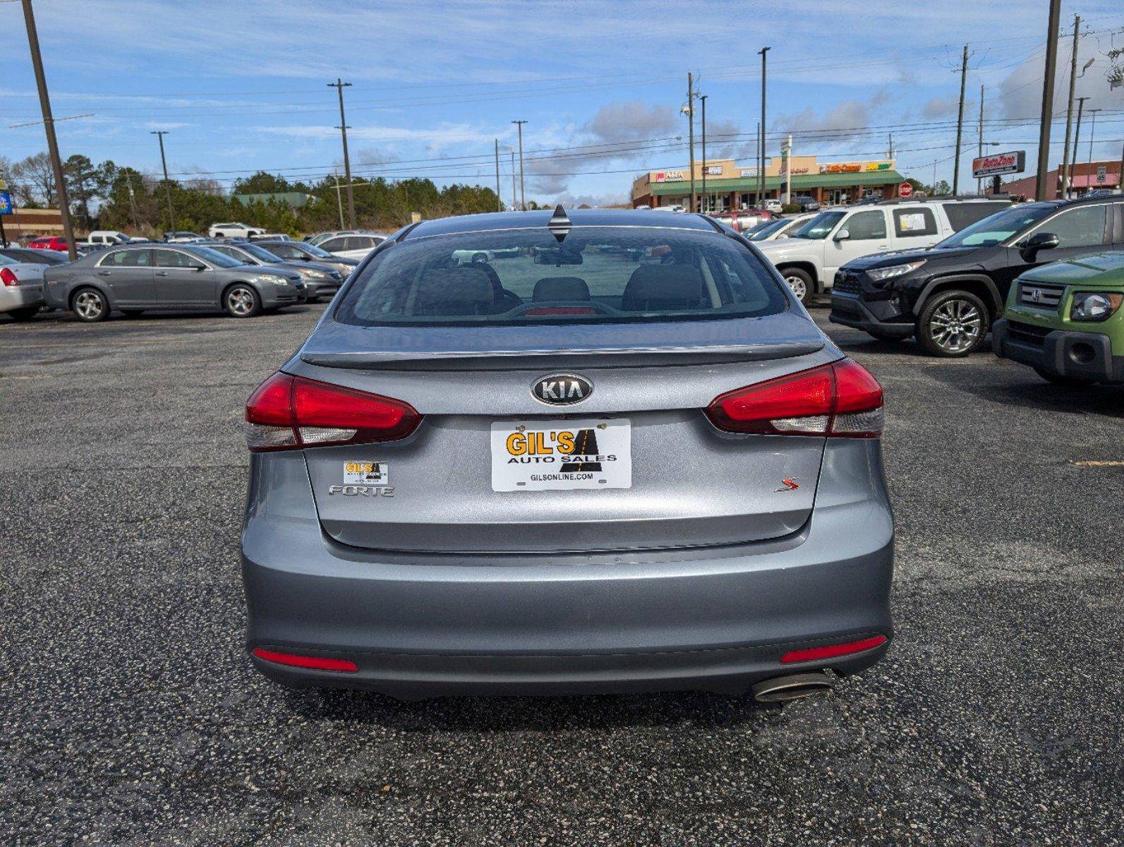 2017 /Black Kia Forte S (3KPFL4A78HE) with an Regular Unleaded I-4 2.0 L/122 engine, 6-Speed Automatic w/OD transmission, located at 521 Old Farm Lane Rd, Prattville, AL, 36066, (334) 325-1505, 32.482460, -86.416367 - 2017 Kia Forte S - Photo#5