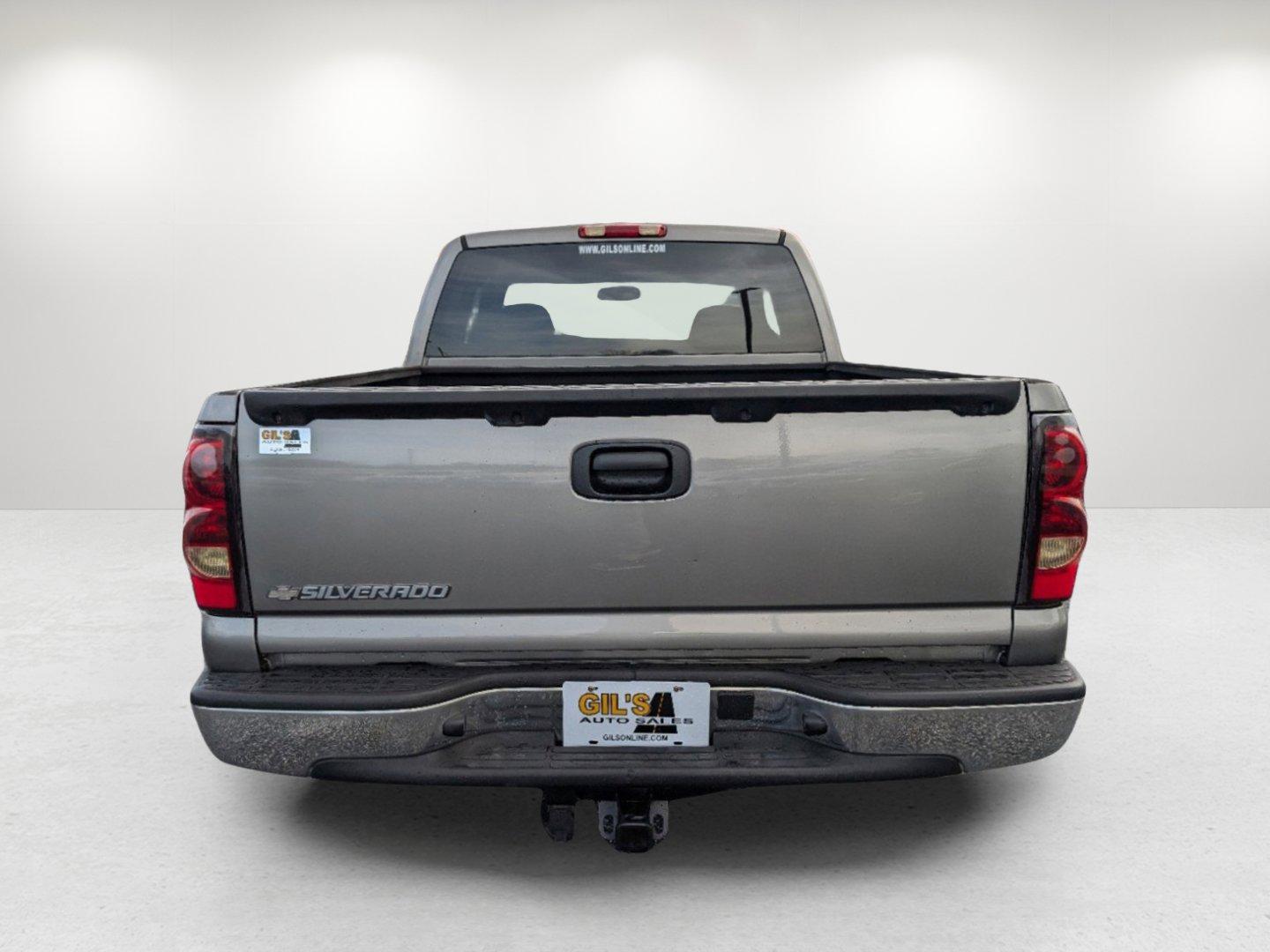 2007 /Dark Charcoal Chevrolet Silverado 1500 Classic LT1 (1GCEC19Z47Z) with an Gas/Ethanol V8 5.3L/325 engine, 4-Speed Automatic w/OD transmission, located at 7000 Northlake Connector, Columbus, GA, 31904, (706) 987-8085, 32.524975, -84.978134 - 2007 Chevrolet Silverado 1500 Classic LT1 - Photo#5