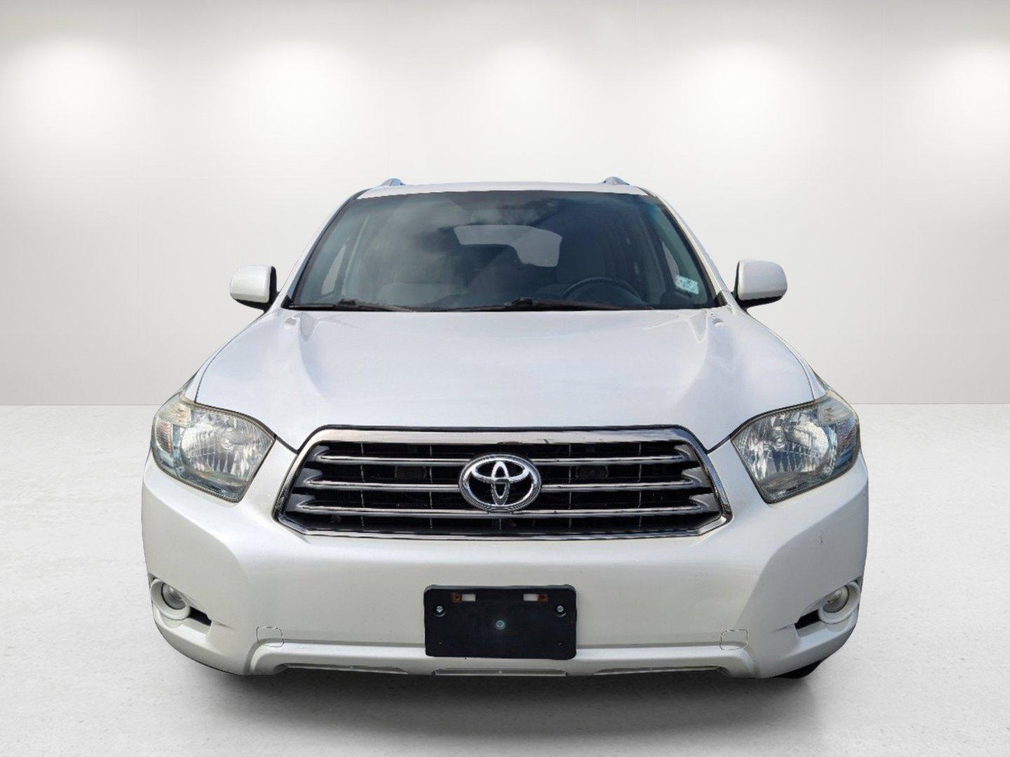 2008 Toyota Highlander Sport (JTEDS43A782) with an Gas V6 3.5L/ engine, 5-Speed Automatic transmission, located at 1430 Gateway Drive, Opelika, AL, 36801, (334) 239-0944, 32.637871, -85.409790 - 2008 Toyota Highlander Sport - Photo#1