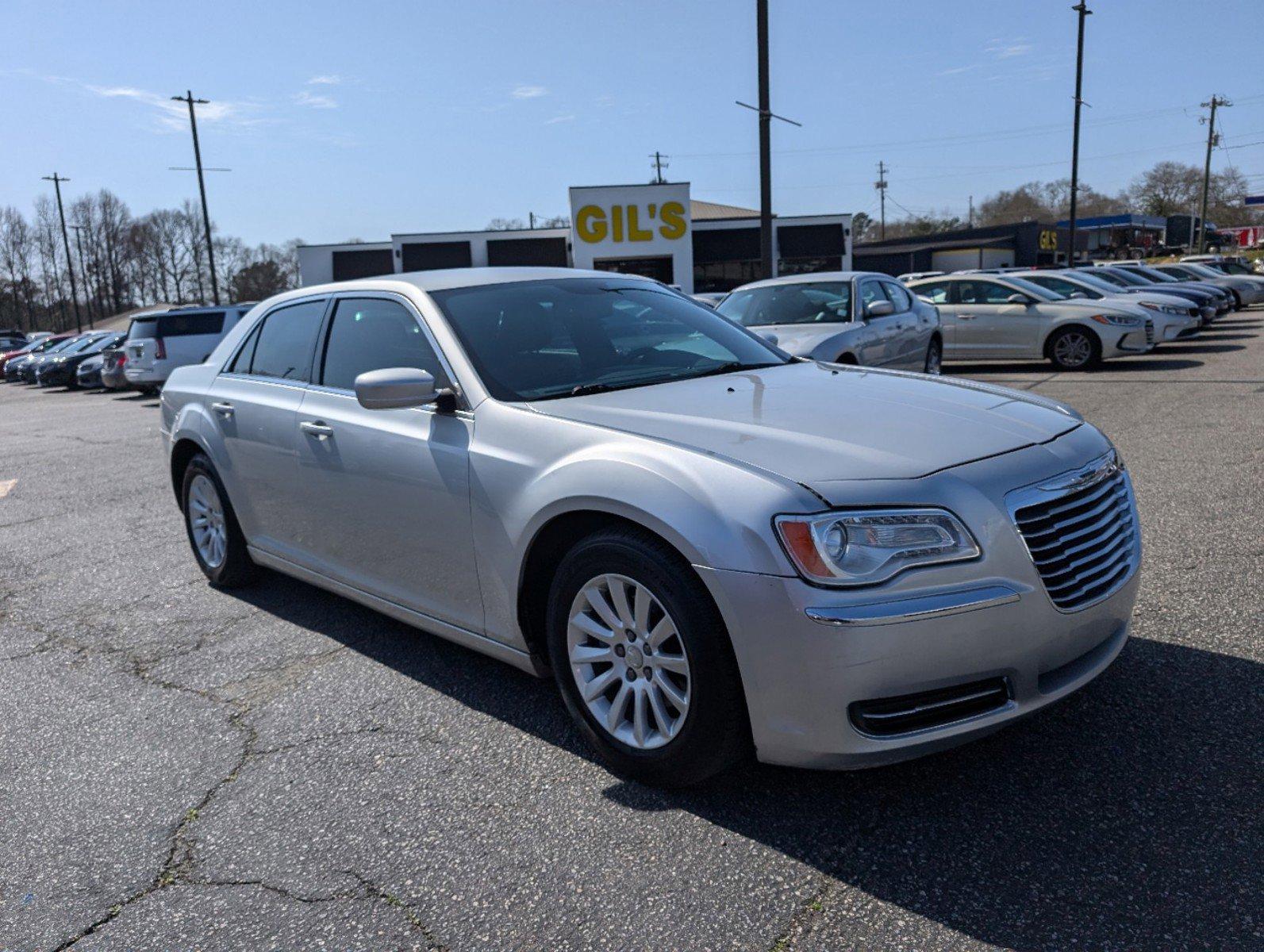 2012 /Black Interior Chrysler 300 (2C3CCAAG7CH) with an Gas/Ethanol V6 3.6L/220 engine, 8-Speed Automatic transmission, located at 5115 14th Ave., Columbus, GA, 31904, (706) 323-0345, 32.511494, -84.971046 - 2012 Chrysler 300 - Photo#2