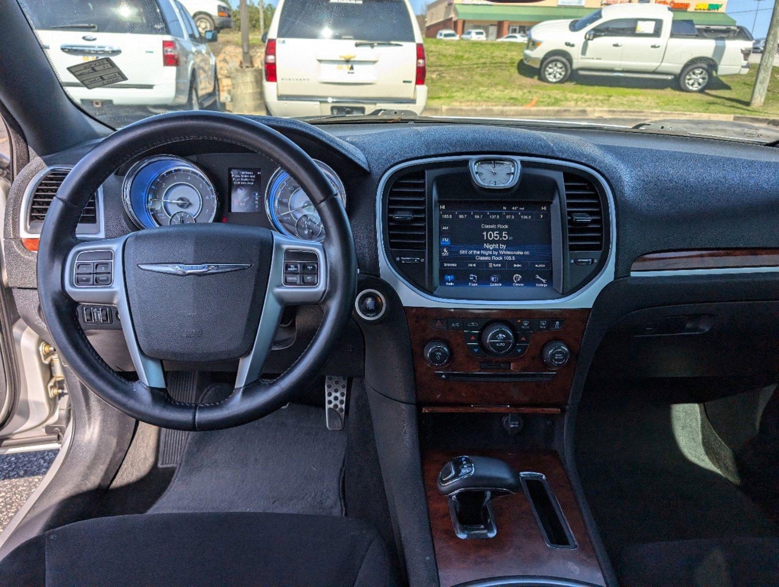 2012 /Black Interior Chrysler 300 (2C3CCAAG7CH) with an Gas/Ethanol V6 3.6L/220 engine, 8-Speed Automatic transmission, located at 5115 14th Ave., Columbus, GA, 31904, (706) 323-0345, 32.511494, -84.971046 - 2012 Chrysler 300 - Photo#11