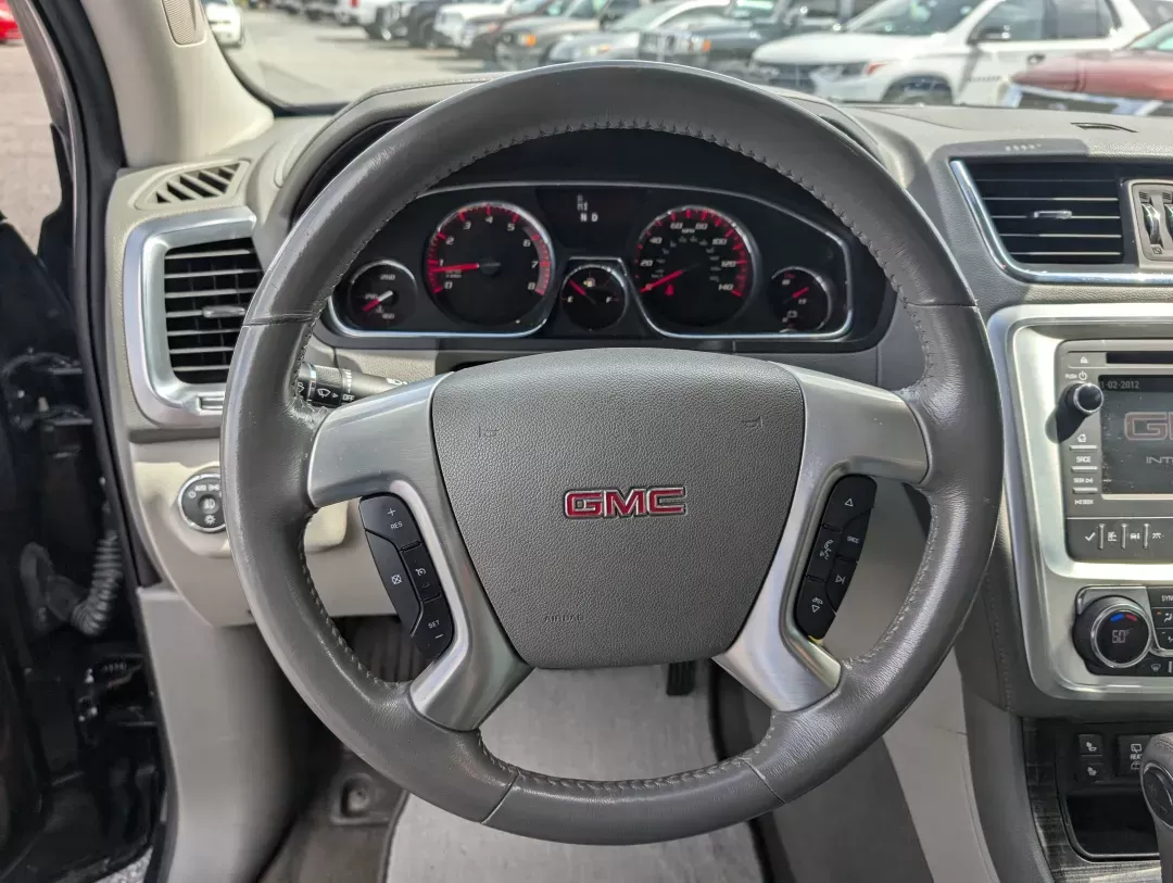 2015 /Light Titanium GMC Acadia SLT (1GKKRRKD0FJ) with an Gas V6 3.6L/220 engine, 6-Speed Automatic transmission, located at 3959 U.S. 80 W, Phenix City, AL, 36870, (334) 297-4885, 32.469296, -85.135185 - 2015 GMC Acadia SLT - Photo#15