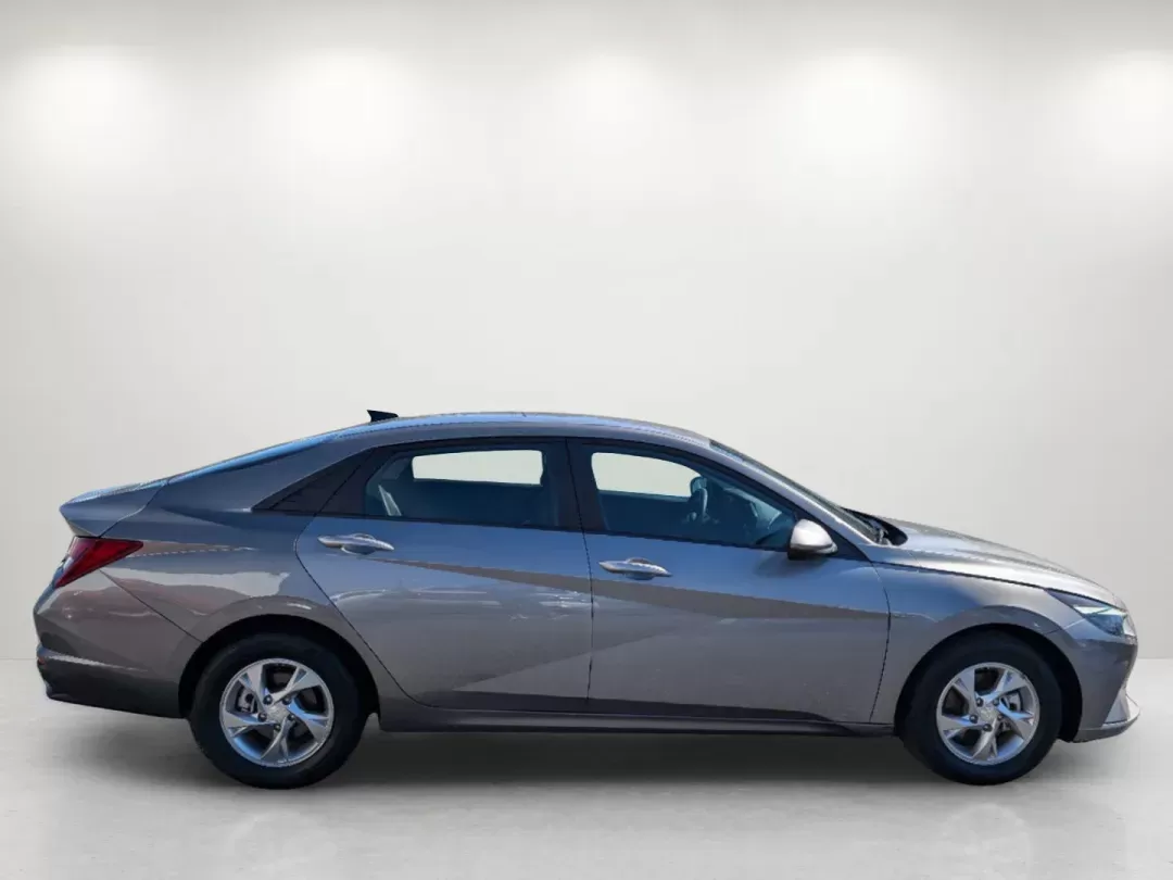 2023 /Black Hyundai Elantra SE (KMHLL4AGXPU) with an Regular Unleaded I-4 2.0 L/122 engine, 1-Speed CVT w/OD transmission, located at 5115 14th Ave., Columbus, GA, 31904, (706) 323-0345, 32.511494, -84.971046 - 2023 Hyundai Elantra SE - Photo#3