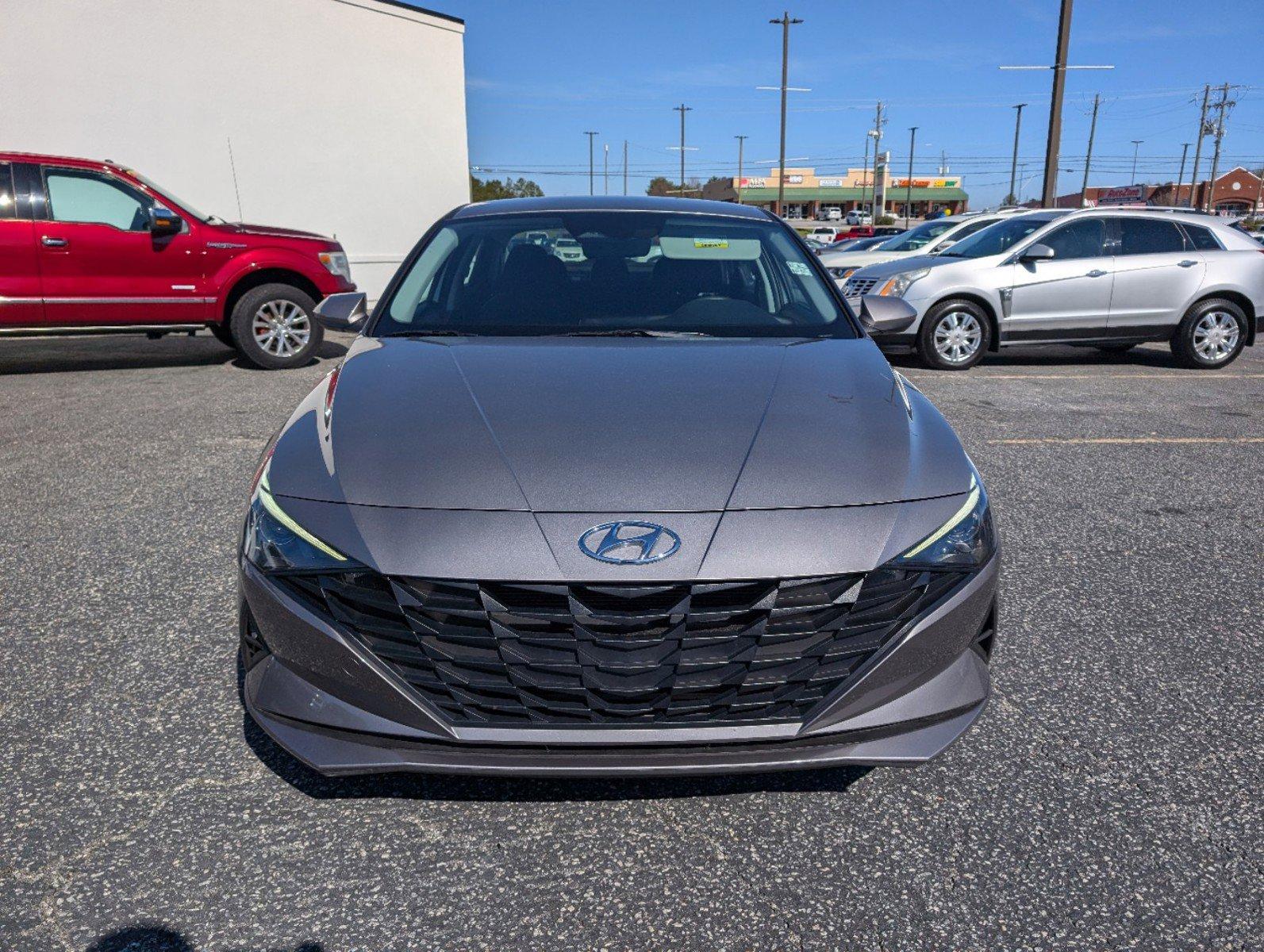 2023 /Black Hyundai Elantra SE (KMHLL4AGXPU) with an Regular Unleaded I-4 2.0 L/122 engine, 1-Speed CVT w/OD transmission, located at 5115 14th Ave., Columbus, GA, 31904, (706) 323-0345, 32.511494, -84.971046 - 2023 Hyundai Elantra SE - Photo#1