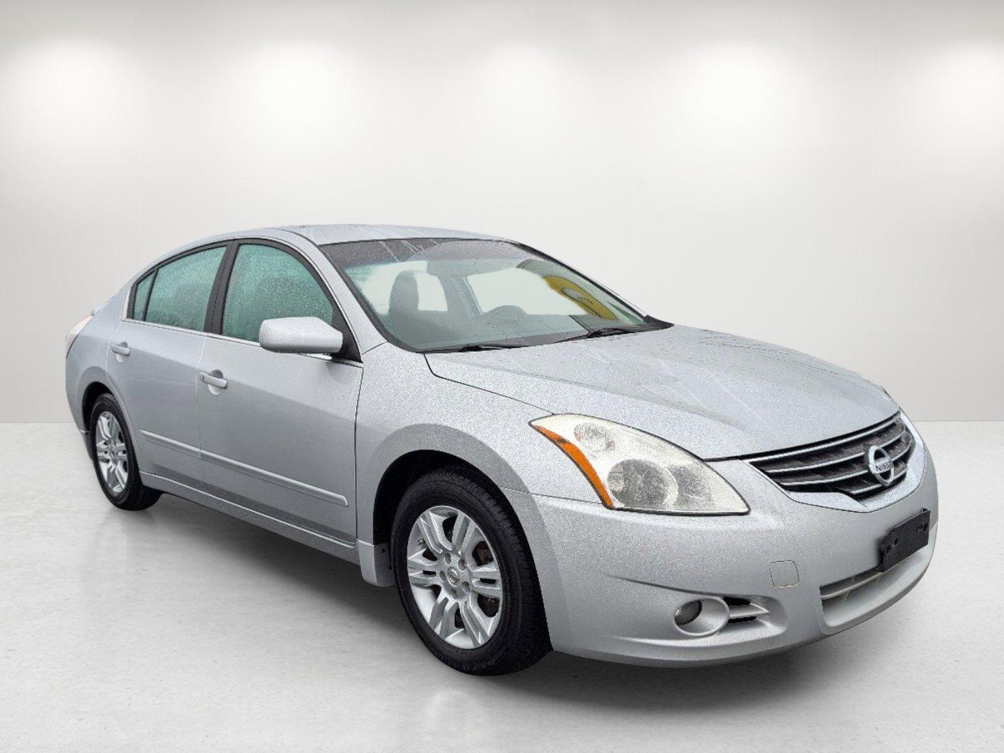 2012 /Charcoal Nissan Altima 2.5 S (1N4AL2AP1CN) with an Gas I4 2.5L/ engine, 1-Speed Continuously Variable Ratio transmission, located at 521 Old Farm Lane Rd, Prattville, AL, 36066, (334) 325-1505, 32.482460, -86.416367 - 2012 Nissan Altima 2.5 S - Photo#2