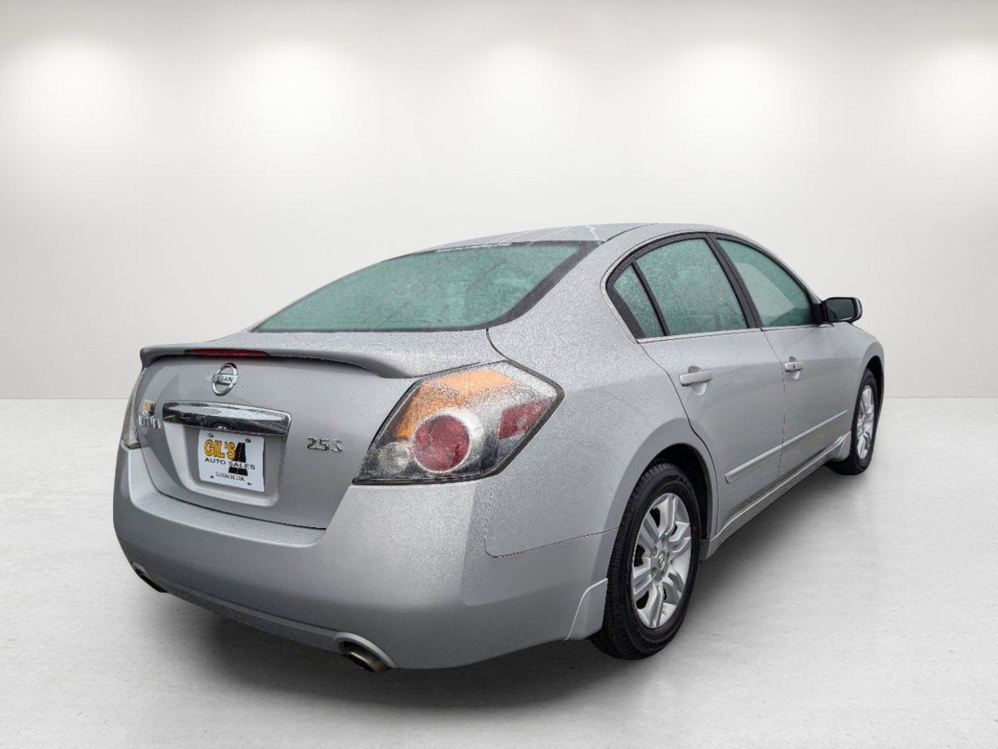 2012 /Charcoal Nissan Altima 2.5 S (1N4AL2AP1CN) with an Gas I4 2.5L/ engine, 1-Speed Continuously Variable Ratio transmission, located at 521 Old Farm Lane Rd, Prattville, AL, 36066, (334) 325-1505, 32.482460, -86.416367 - 2012 Nissan Altima 2.5 S - Photo#4