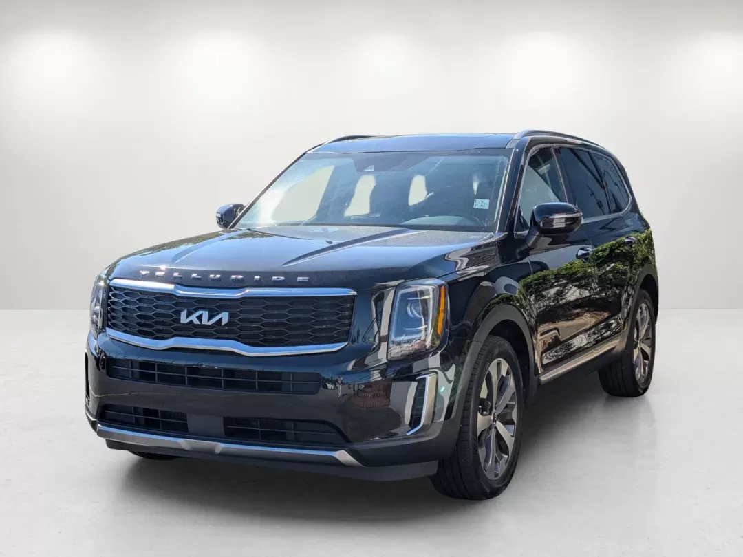 2022 /Black Kia Telluride S (5XYP6DHC6NG) with an Regular Unleaded V-6 3.8 L/231 engine, 8-Speed Automatic w/OD transmission, located at 5115 14th Ave., Columbus, GA, 31904, (706) 323-0345, 32.511494, -84.971046 - 2022 Kia Telluride S - Photo#1