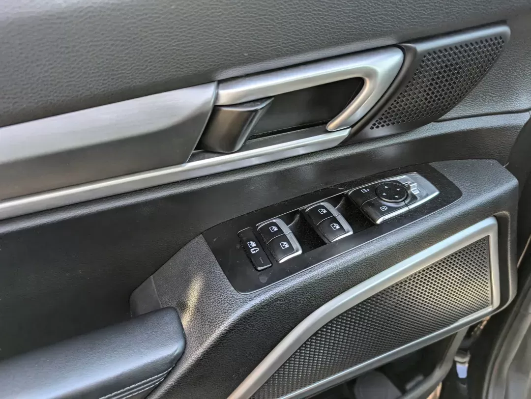 2022 /Black Kia Telluride S (5XYP6DHC6NG) with an Regular Unleaded V-6 3.8 L/231 engine, 8-Speed Automatic w/OD transmission, located at 5115 14th Ave., Columbus, GA, 31904, (706) 323-0345, 32.511494, -84.971046 - 2022 Kia Telluride S - Photo#9
