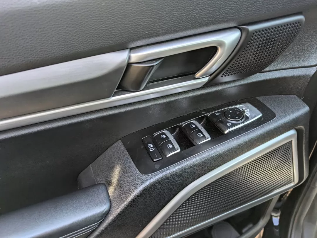 2022 /Black Kia Telluride S (5XYP6DHC6NG) with an Other engine, located at 7000 Northlake Connector, Columbus, GA, 31904, (706) 987-8085, 32.524975, -84.978134 - **Discover Family Adventures with the 2022 Kia Telluride at Gils Auto - Columbus!**<br /> <br /> Are you ready to take your family adventures to the next level? The 2022 Kia Telluride brings comfort, style, and top-notch technology, making it the perfect family SUV for your journeys around Columbus, - Photo#8