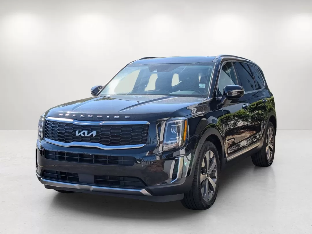2022 /Black Kia Telluride S (5XYP6DHC6NG) with an Other engine, located at 7000 Northlake Connector, Columbus, GA, 31904, (706) 987-8085, 32.524975, -84.978134 - **Discover Family Adventures with the 2022 Kia Telluride at Gils Auto - Columbus!**<br /> <br /> Are you ready to take your family adventures to the next level? The 2022 Kia Telluride brings comfort, style, and top-notch technology, making it the perfect family SUV for your journeys around Columbus, - Photo#0