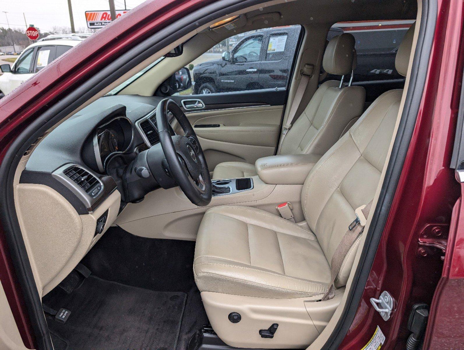 2018 /Lt Frost Beige/Black Jeep Grand Cherokee Limited (1C4RJEBG7JC) with an Regular Unleaded V-6 3.6 L/220 engine, 8-Speed Automatic w/OD transmission, located at 7000 Northlake Connector, Columbus, GA, 31904, (706) 987-8085, 32.524975, -84.978134 - 2018 Jeep Grand Cherokee Limited - Photo#9