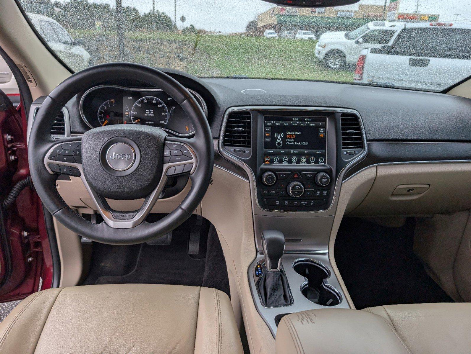 2018 /Lt Frost Beige/Black Jeep Grand Cherokee Limited (1C4RJEBG7JC) with an Regular Unleaded V-6 3.6 L/220 engine, 8-Speed Automatic w/OD transmission, located at 7000 Northlake Connector, Columbus, GA, 31904, (706) 987-8085, 32.524975, -84.978134 - 2018 Jeep Grand Cherokee Limited - Photo#11