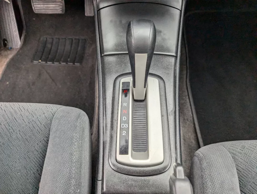 2005 Honda Civic Cpe LX (1HGEM22595L) with an Gas I4 1.7L/102 engine, 4-Speed Automatic transmission, located at 7000 Northlake Connector, Columbus, GA, 31904, (706) 987-8085, 32.524975, -84.978134 - 2005 Honda Civic Cpe LX - Photo#12