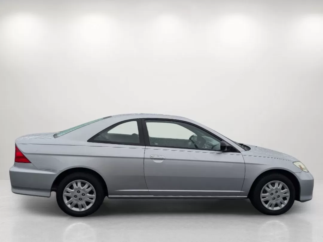 2005 Honda Civic Cpe LX (1HGEM22595L) with an Other engine, located at 3959 U.S. 80 W, Phenix City, AL, 36870, (334) 297-4885, 32.469296, -85.135185 - 2005 Honda Civic Cpe LX - Photo#3