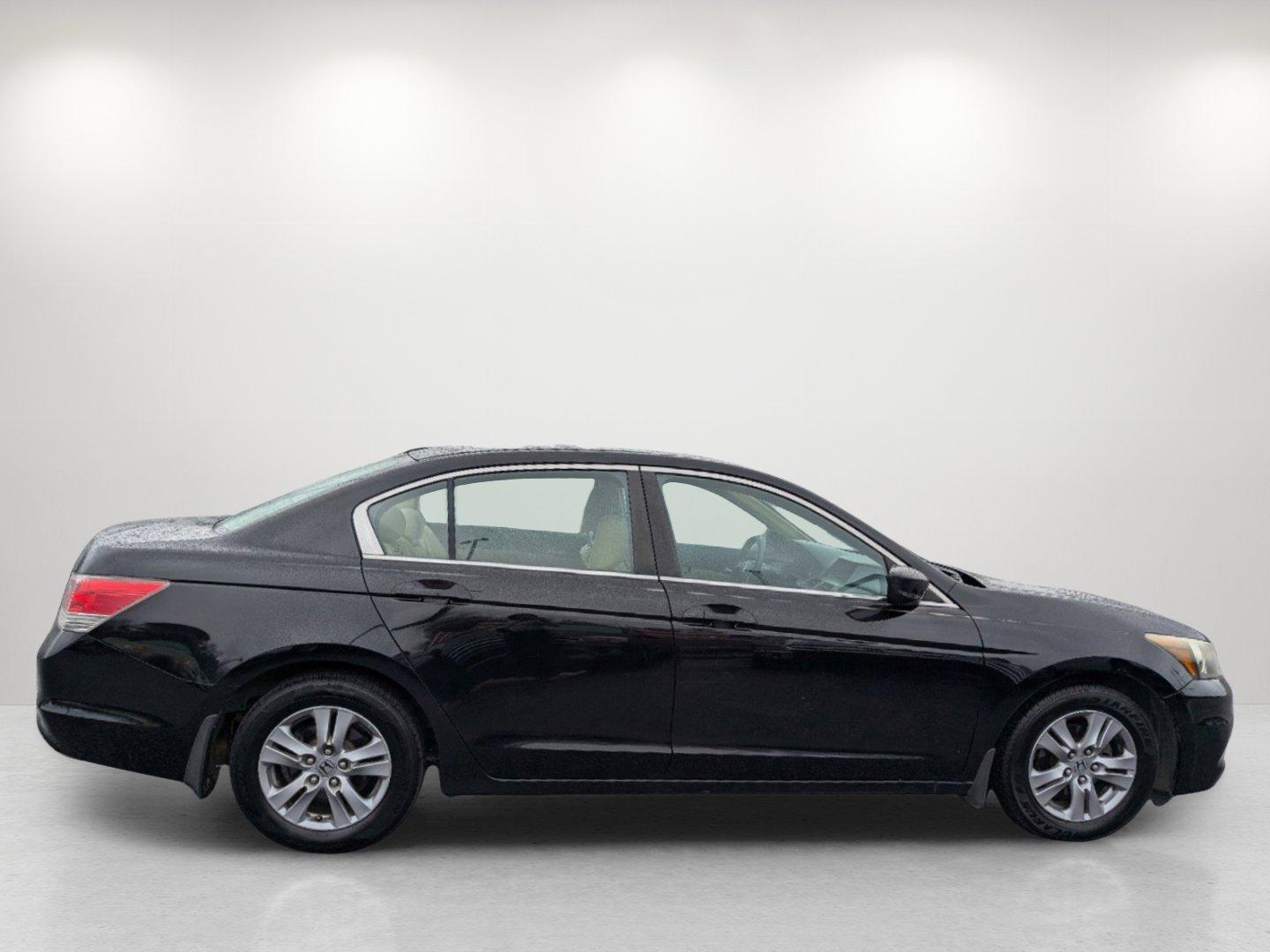 2012 Honda Accord Sdn LX Premium (1HGCP2F42CA) with an Gas I4 2.4L/144 engine, 5-Speed Automatic transmission, located at 521 Old Farm Lane Rd, Prattville, AL, 36066, (334) 325-1505, 32.482460, -86.416367 - 2012 Honda Accord Sdn LX Premium - Photo#3