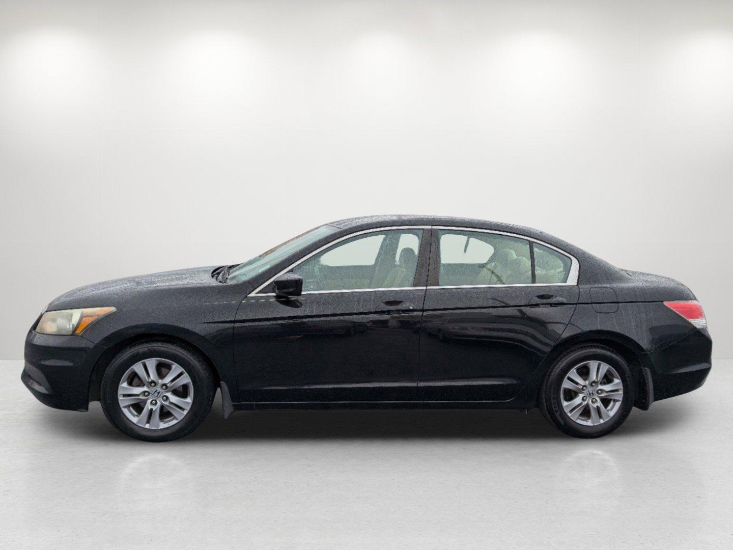 2012 Honda Accord Sdn LX Premium (1HGCP2F42CA) with an Gas I4 2.4L/144 engine, 5-Speed Automatic transmission, located at 521 Old Farm Lane Rd, Prattville, AL, 36066, (334) 325-1505, 32.482460, -86.416367 - 2012 Honda Accord Sdn LX Premium - Photo#7