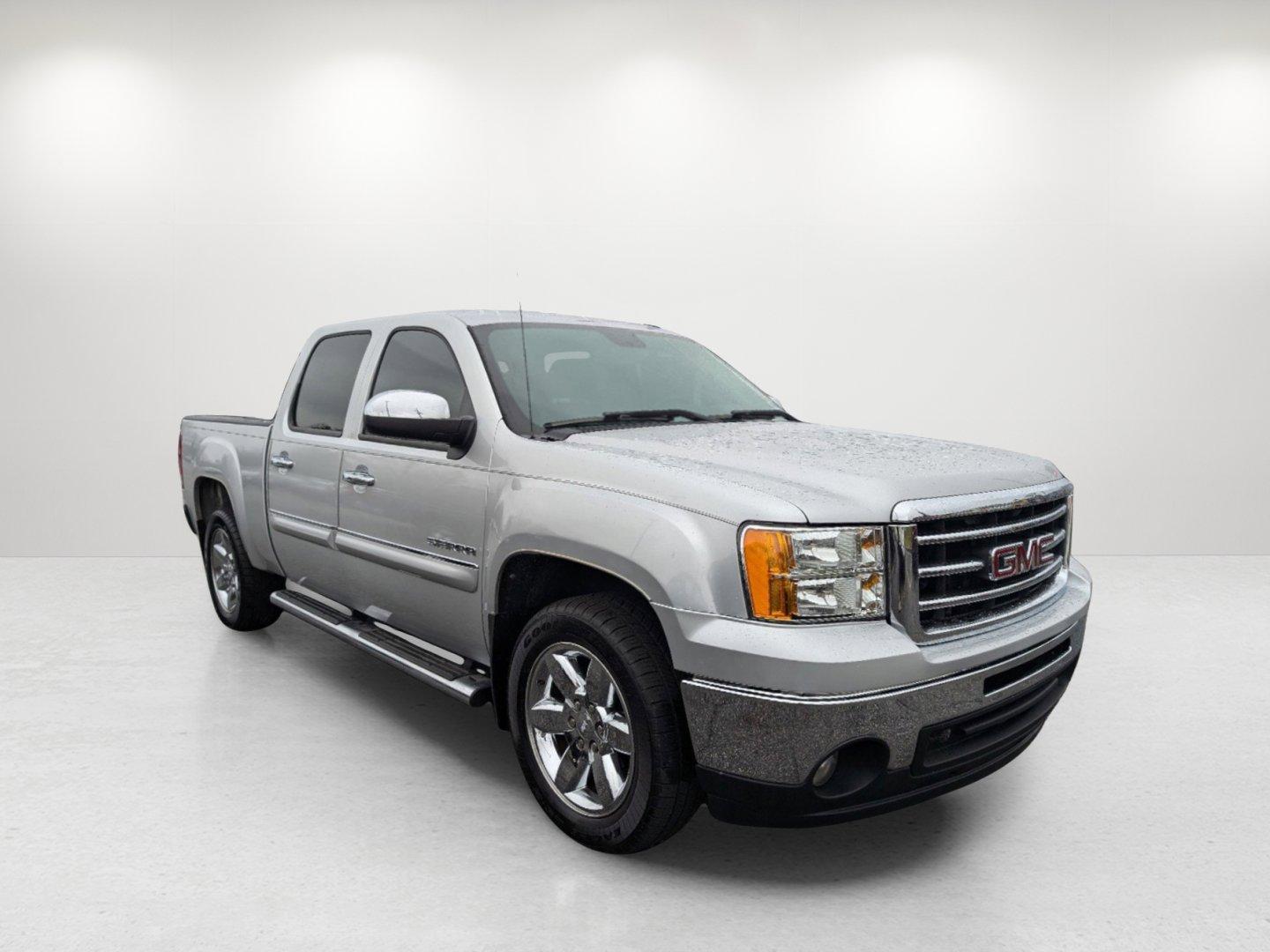 2012 /Ebony GMC Sierra 1500 SLE (3GTP1VE03CG) with an Gas/Ethanol V8 5.3L/323 engine, 6-Speed Automatic transmission, located at 3959 U.S. 80 W, Phenix City, AL, 36870, (334) 297-4885, 32.469296, -85.135185 - 2012 GMC Sierra 1500 SLE - Photo#2