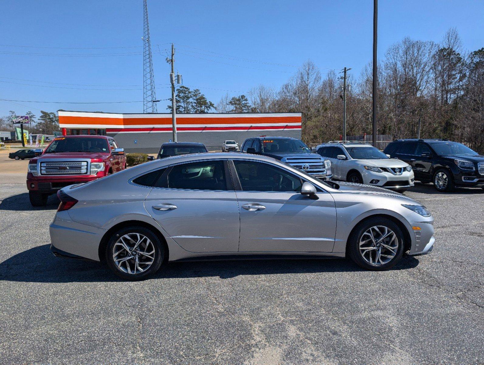 2021 /Dark Gray Hyundai Sonata SEL (KMHL64JA5MA) with an Regular Unleaded I-4 2.5 L/152 engine, 8-Speed Automatic w/OD transmission, located at 5115 14th Ave., Columbus, GA, 31904, (706) 323-0345, 32.511494, -84.971046 - 2021 Hyundai Sonata SEL - Photo#3