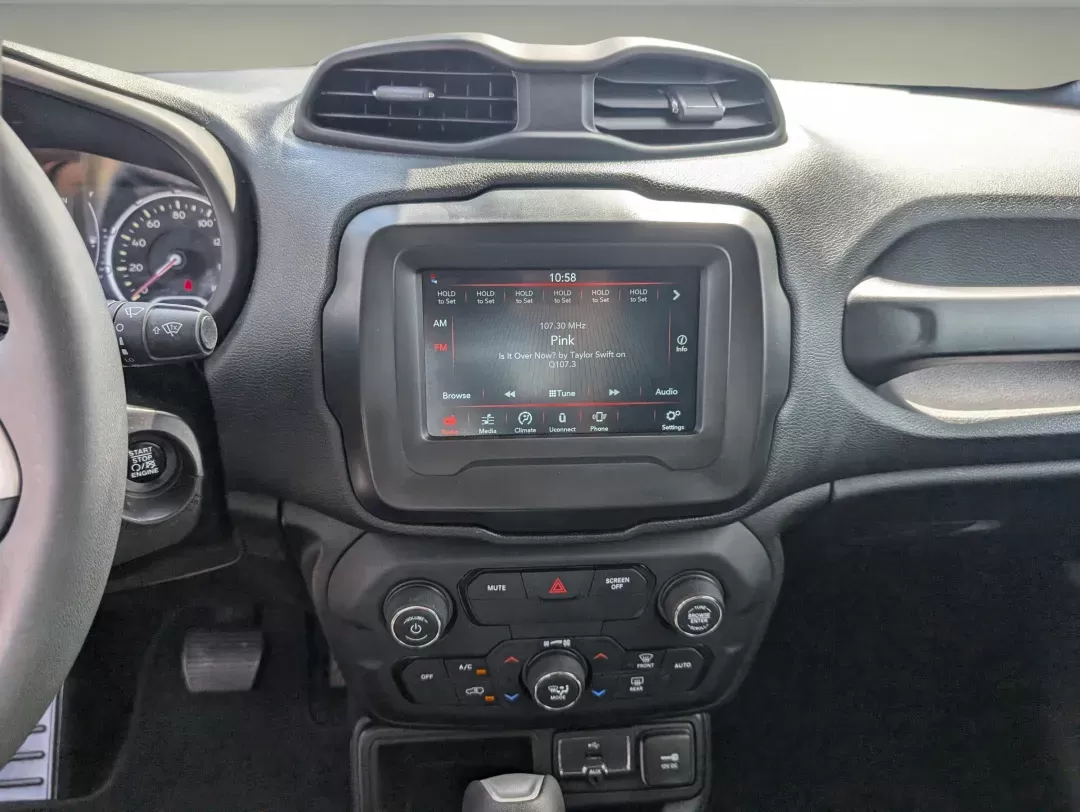 2018 /Black Jeep Renegade Latitude (ZACCJABB9JP) with an Regular Unleaded I-4 2.4 L/144 engine, 9-Speed Automatic w/OD transmission, located at 7000 Northlake Connector, Columbus, GA, 31904, (706) 987-8085, 32.524975, -84.978134 - 2018 Jeep Renegade Latitude - Photo#14