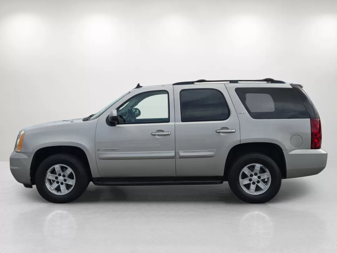 2009 /Ebony GMC Yukon SLT w/4SA (1GKFC33J39R) with an Other engine, located at 5115 14th Ave., Columbus, GA, 31904, (706) 323-0345, 32.511494, -84.971046 - **Explore Your Next Adventure in this 2009 GMC Yukon SLT Perfect for Family Road Trips and Weekend Getaways!**<br /> <br /> Are you ready to upgrade your lifestyle with a vehicle that embodies both comfort and capability? Look no further than this stunning 2009 GMC Yukon SLT, available now at Gils - Photo#8