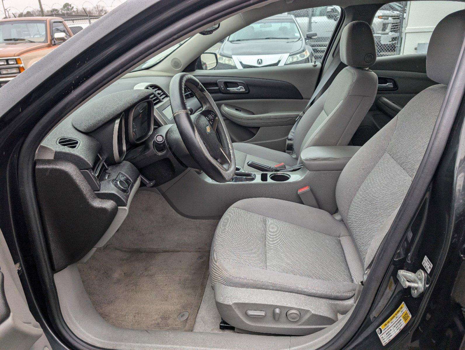 2014 /Jet Black/Titanium Chevrolet Malibu LS (1G11A5SL9EF) with an Gas I4 2.5L/150 engine, 6-Speed Automatic transmission, located at 3959 U.S. 80 W, Phenix City, AL, 36870, (334) 297-4885, 32.469296, -85.135185 - 2014 Chevrolet Malibu LS - Photo#9