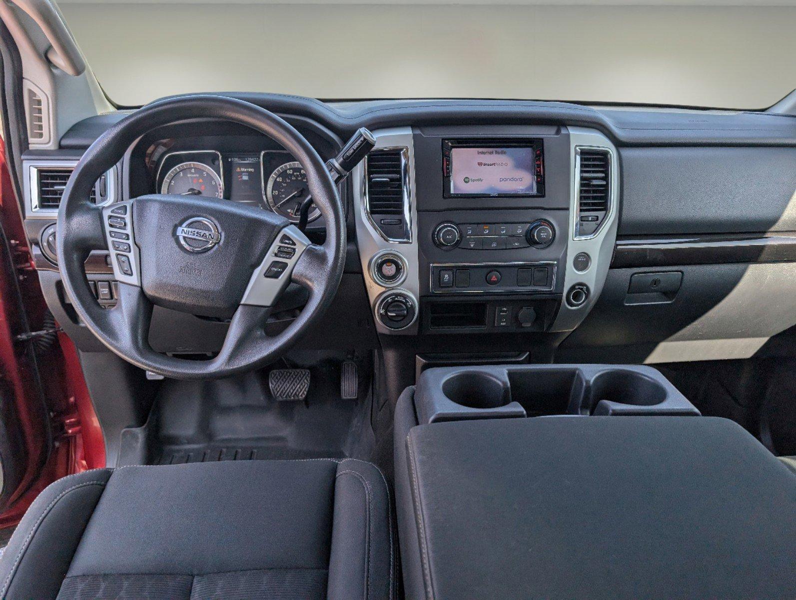 2017 /Black Nissan Titan SV (1N6AA1EJ9HN) with an Regular Unleaded V-8 5.6 L/339 engine, 7-Speed Automatic w/OD transmission, located at 1430 Gateway Drive, Opelika, AL, 36801, (334) 239-0944, 32.637871, -85.409790 - 2017 Nissan Titan SV - Photo#12