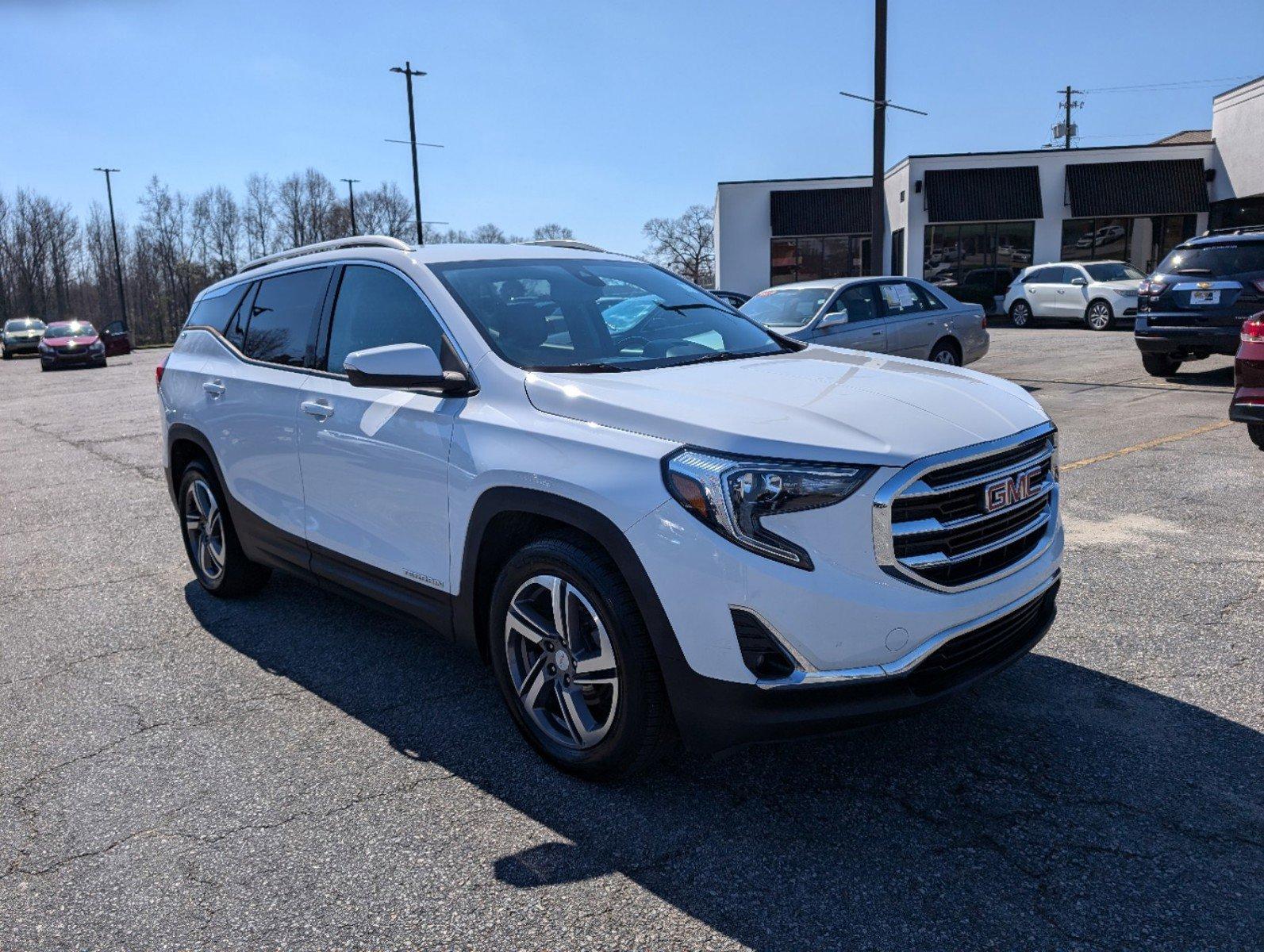 2020 /Jet Black GMC Terrain SLT (3GKALPEVXLL) with an Turbocharged Gas/E15 I4 1.5L/92 engine, 9-Speed Automatic transmission, located at 3959 U.S. 80 W, Phenix City, AL, 36870, (334) 297-4885, 32.469296, -85.135185 - 2020 GMC Terrain SLT - Photo#2