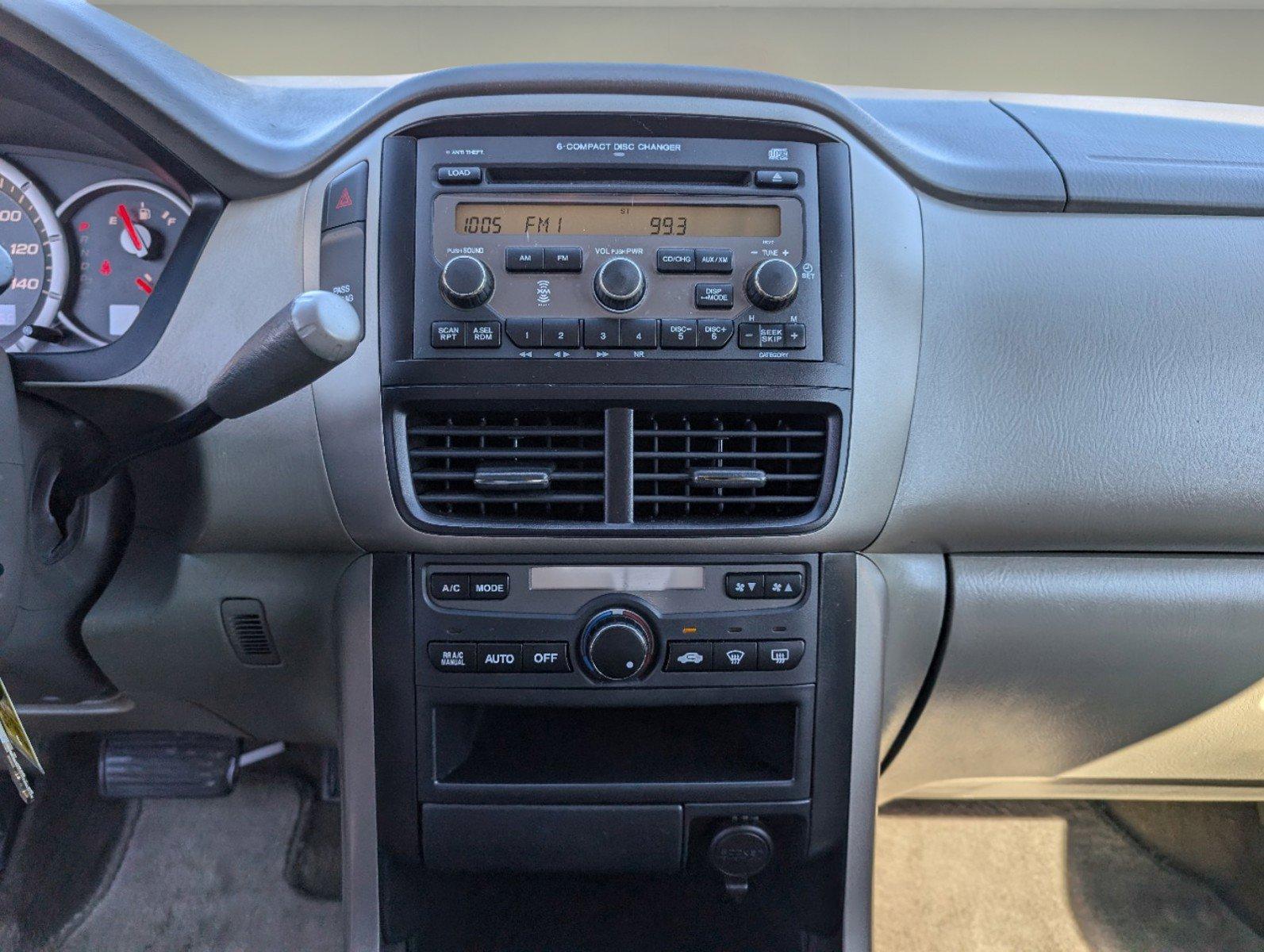 2007 Honda Pilot EX (5FNYF28467B) with an Gas V6 3.5L/212 engine, 5-Speed Automatic w/OD transmission, located at 3959 U.S. 80 W, Phenix City, AL, 36870, (334) 297-4885, 32.469296, -85.135185 - 2007 Honda Pilot EX - Photo#14