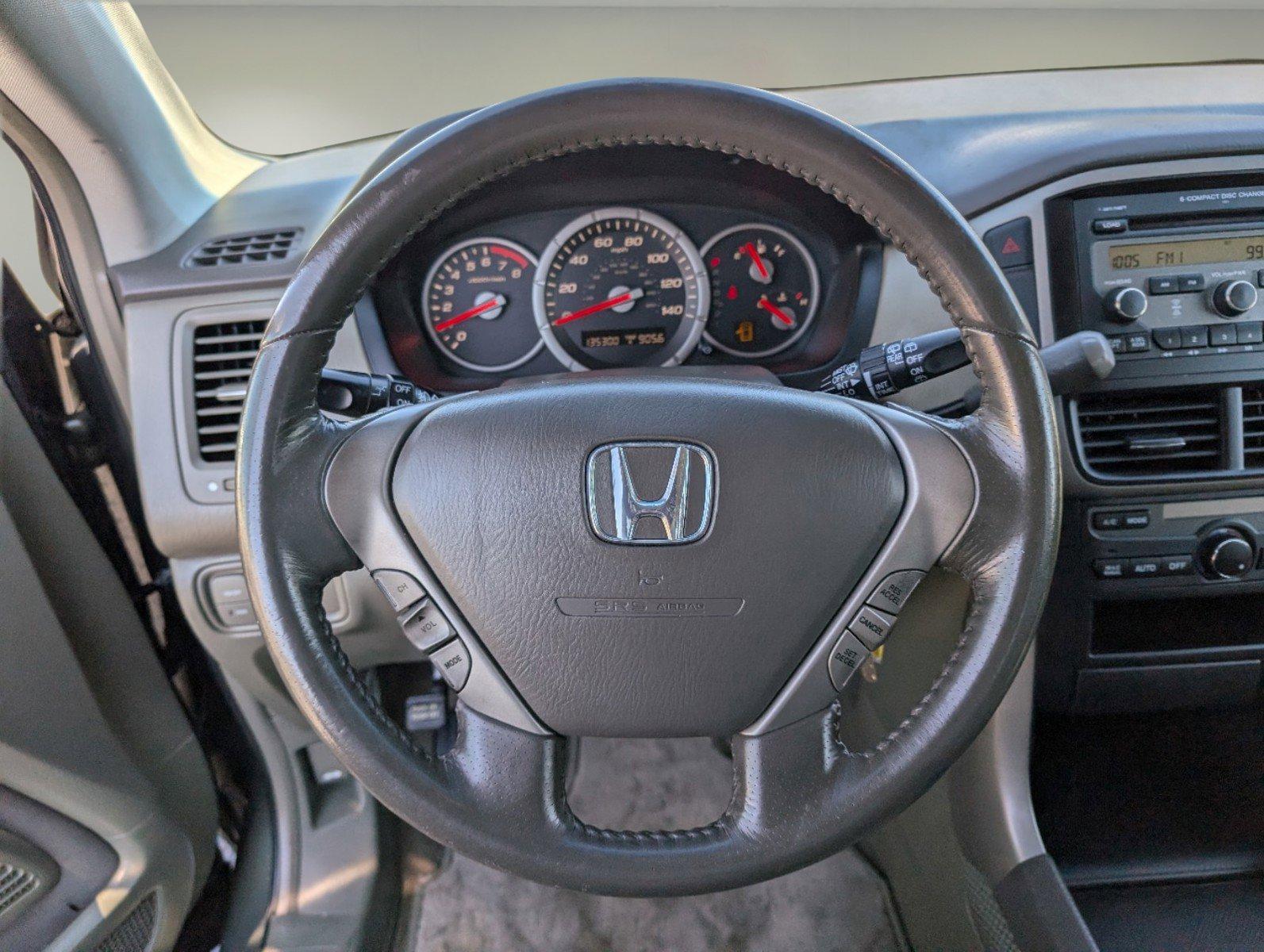 2007 Honda Pilot EX (5FNYF28467B) with an Gas V6 3.5L/212 engine, 5-Speed Automatic w/OD transmission, located at 3959 U.S. 80 W, Phenix City, AL, 36870, (334) 297-4885, 32.469296, -85.135185 - 2007 Honda Pilot EX - Photo#15