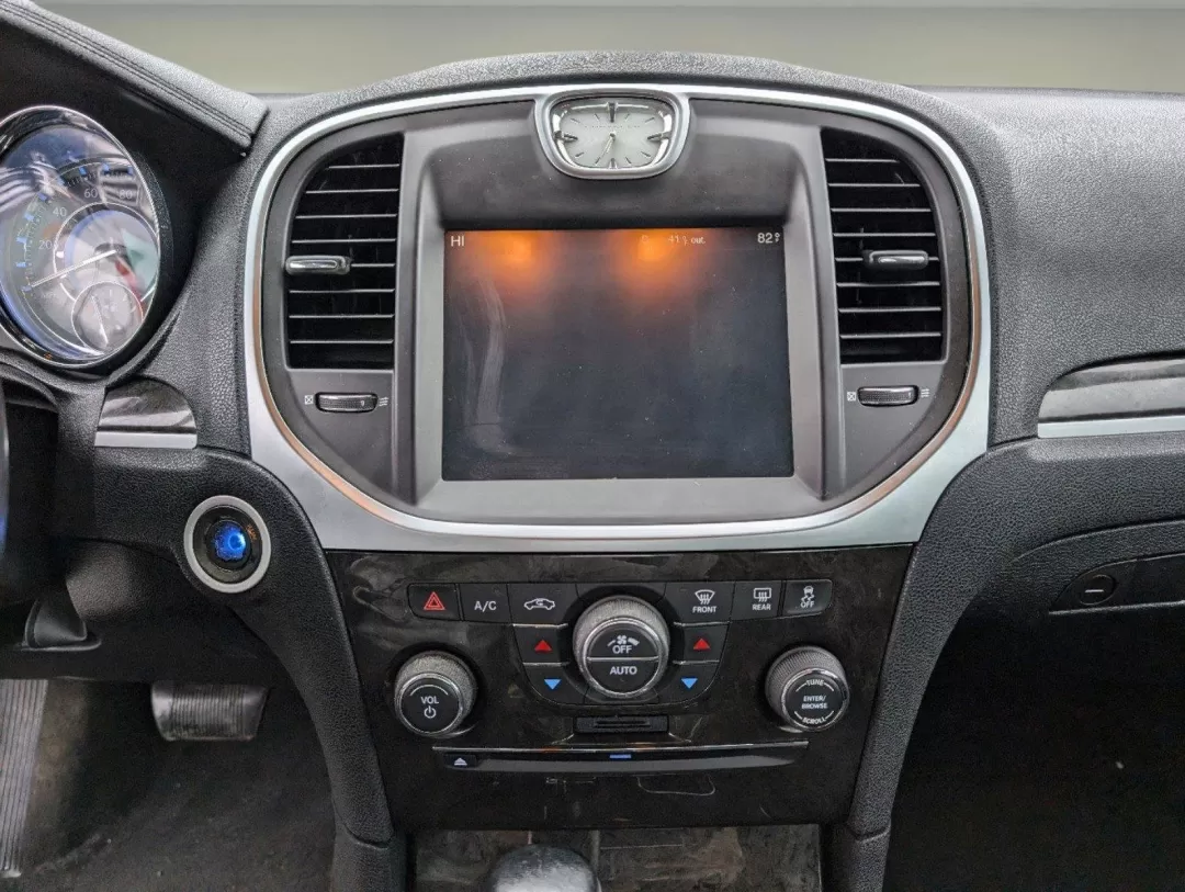 2011 /Black Interior Chrysler 300 (2C3CA4CGXBH) with an Other engine, located at 3959 U.S. 80 W, Phenix City, AL, 36870, (334) 297-4885, 32.469296, -85.135185 - 2011 Chrysler 300 - Photo#17